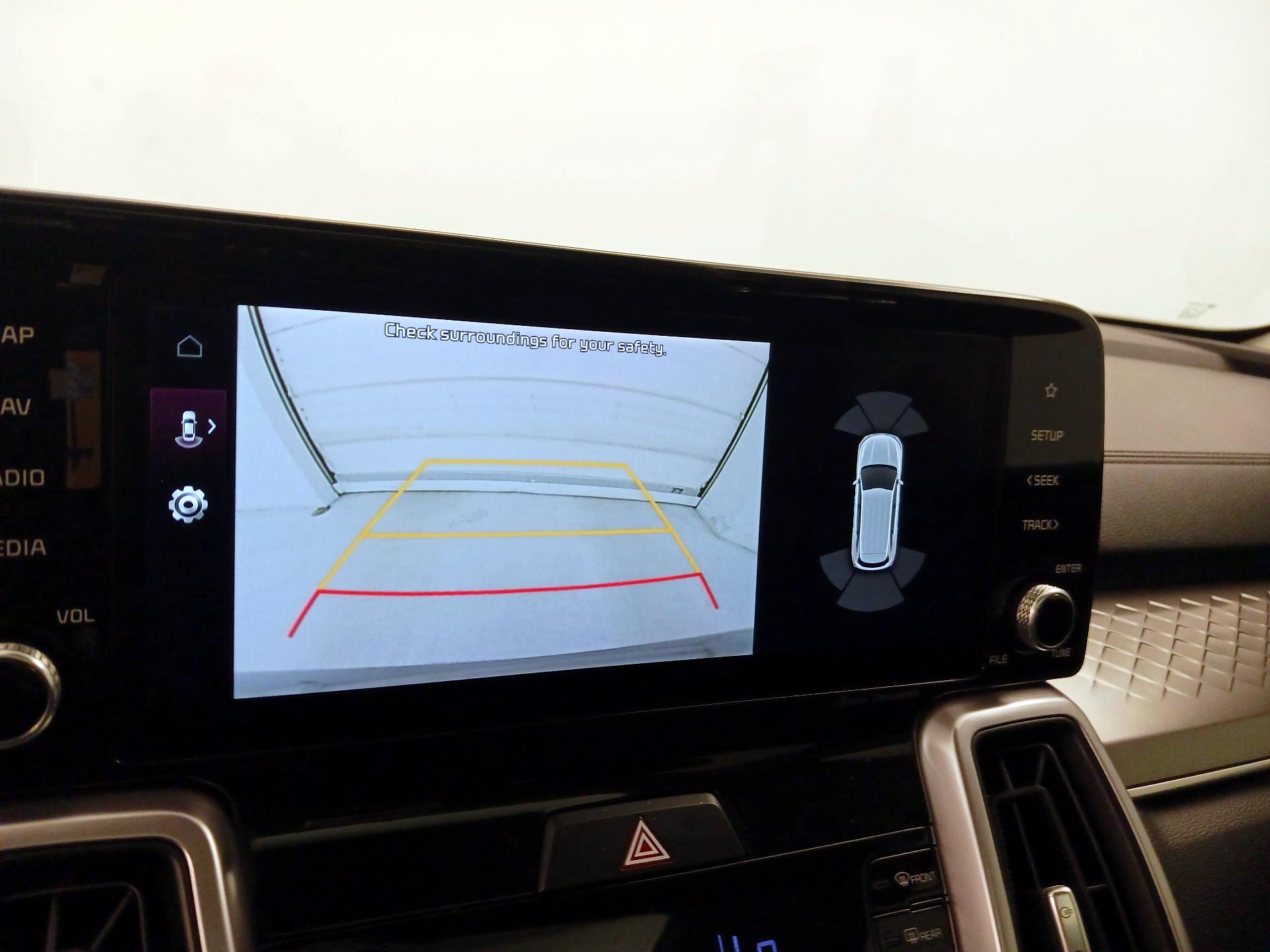 Thumbnail: 2023 Kia Sorento - 15