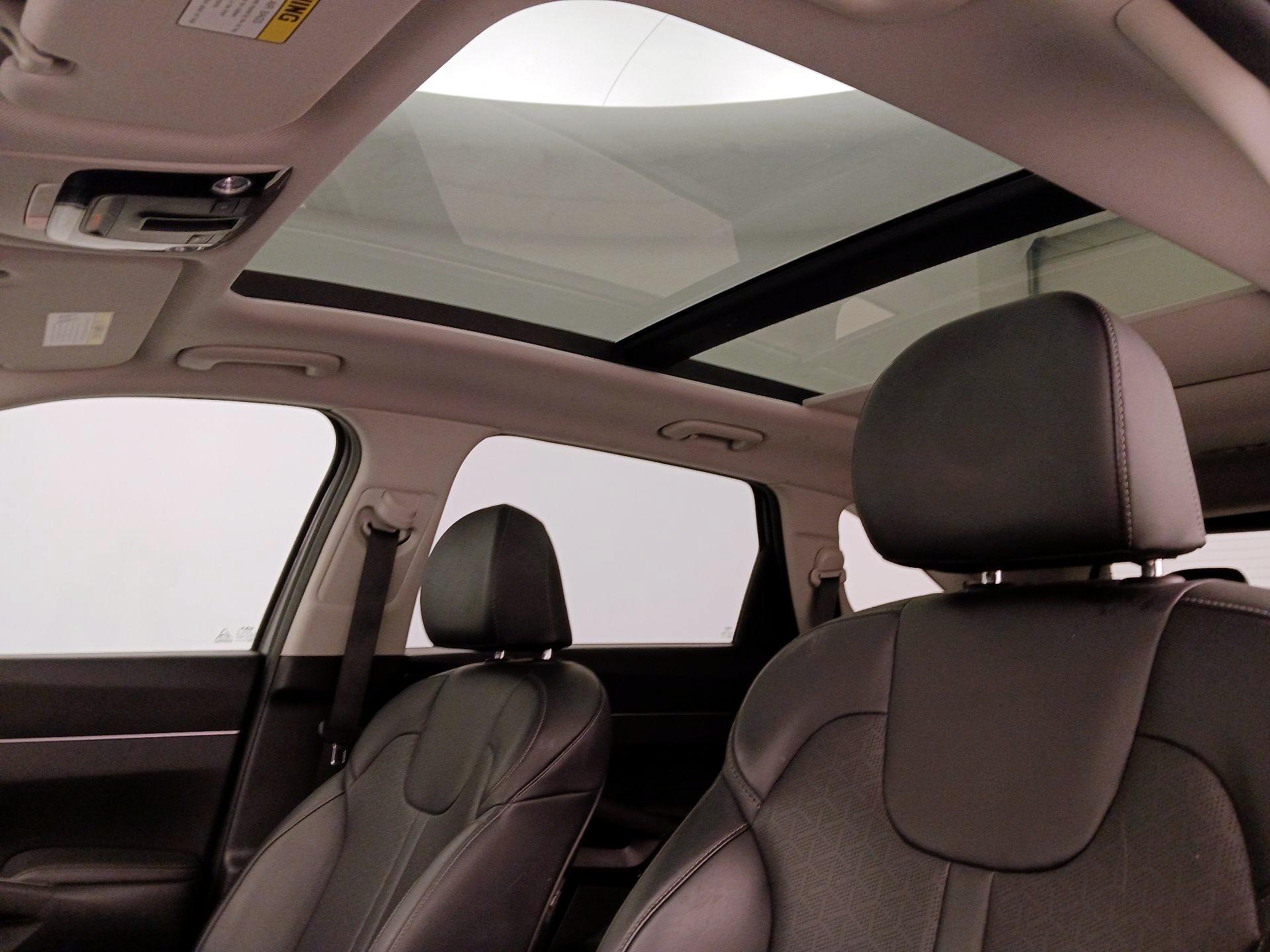 Thumbnail: 2023 Kia Sorento - 20