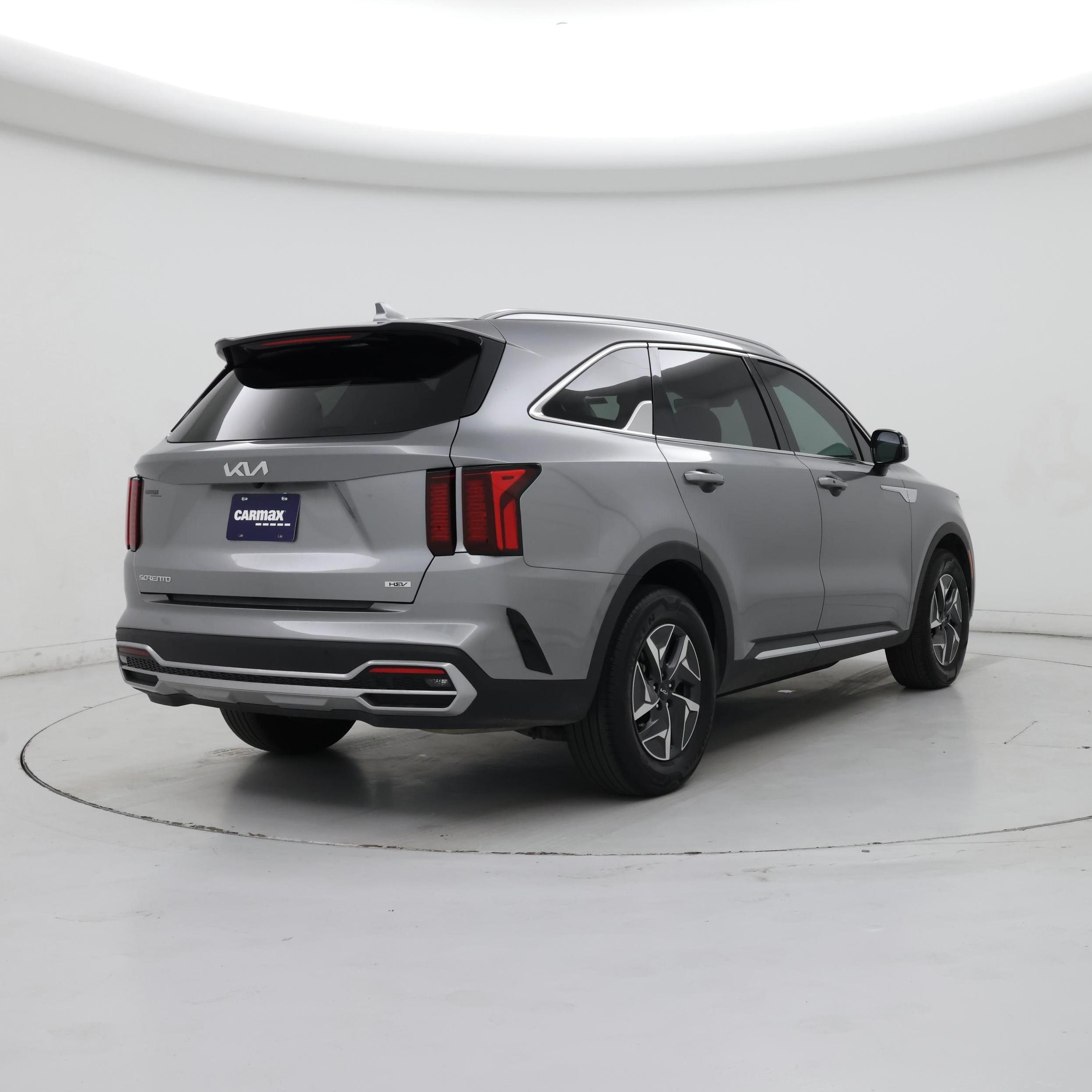 Thumbnail: 2023 Kia Sorento - 8