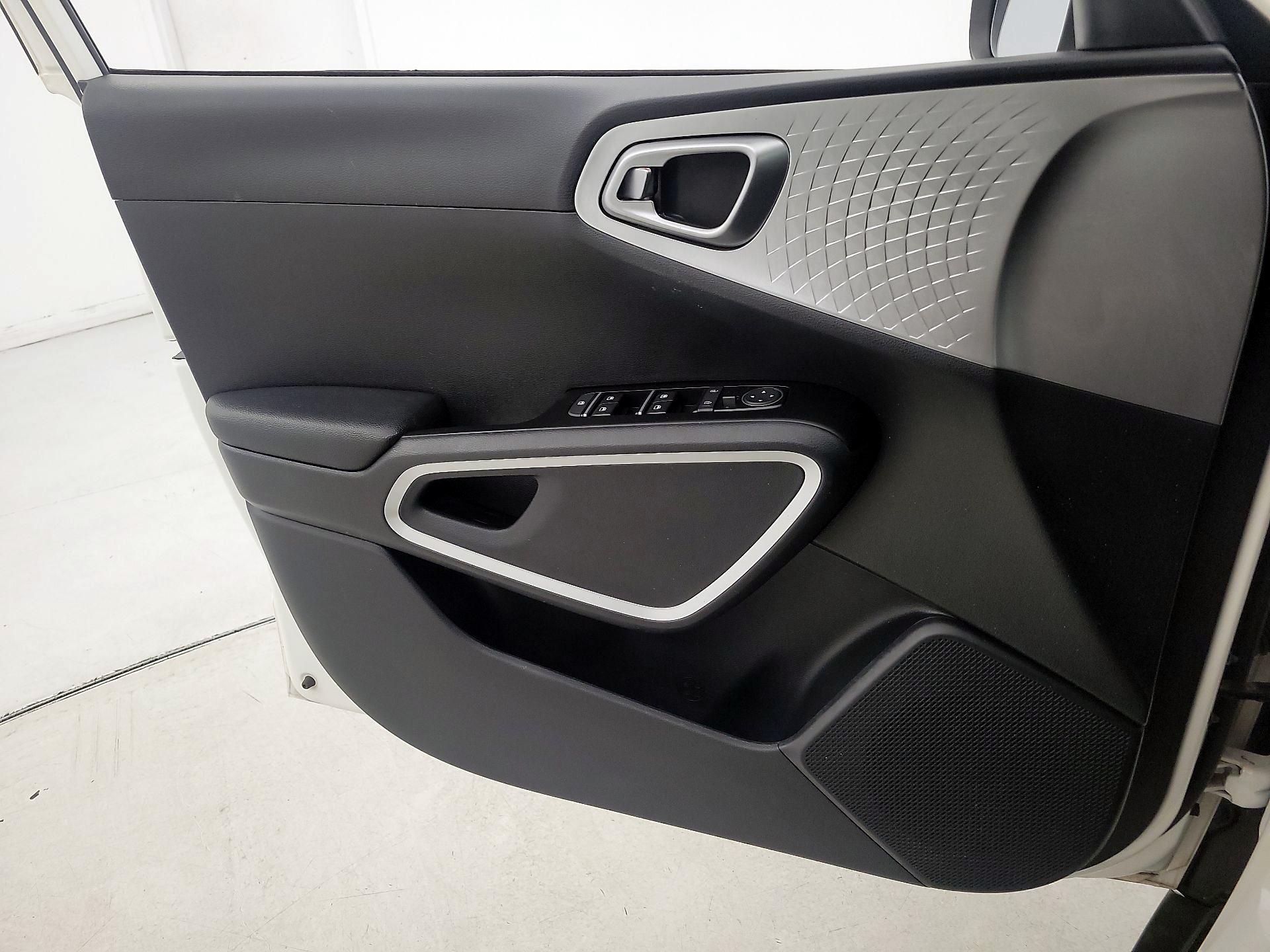 Thumbnail: 2022 Kia Soul - 12