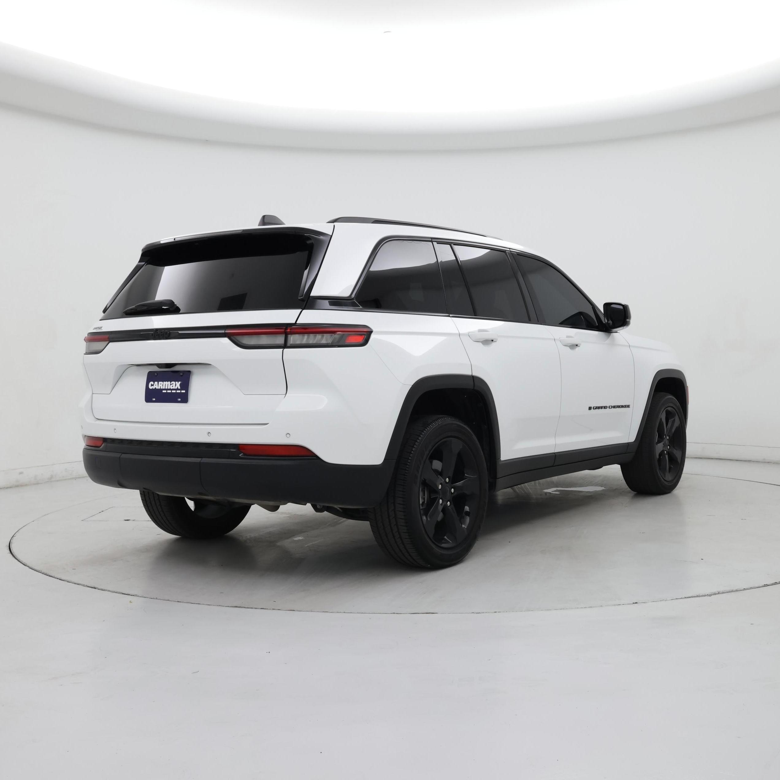 Thumbnail: 2022 Jeep Grand Cherokee - 8