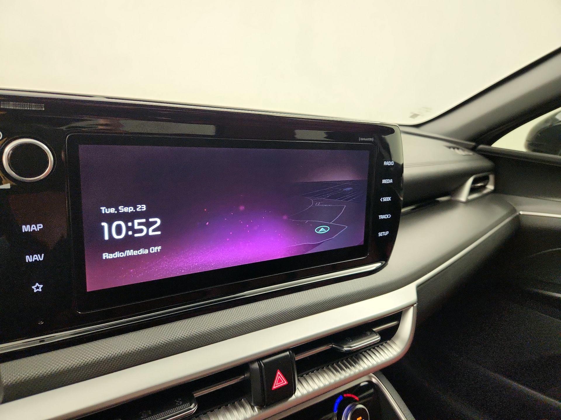Thumbnail: 2022 Kia K5 - 15