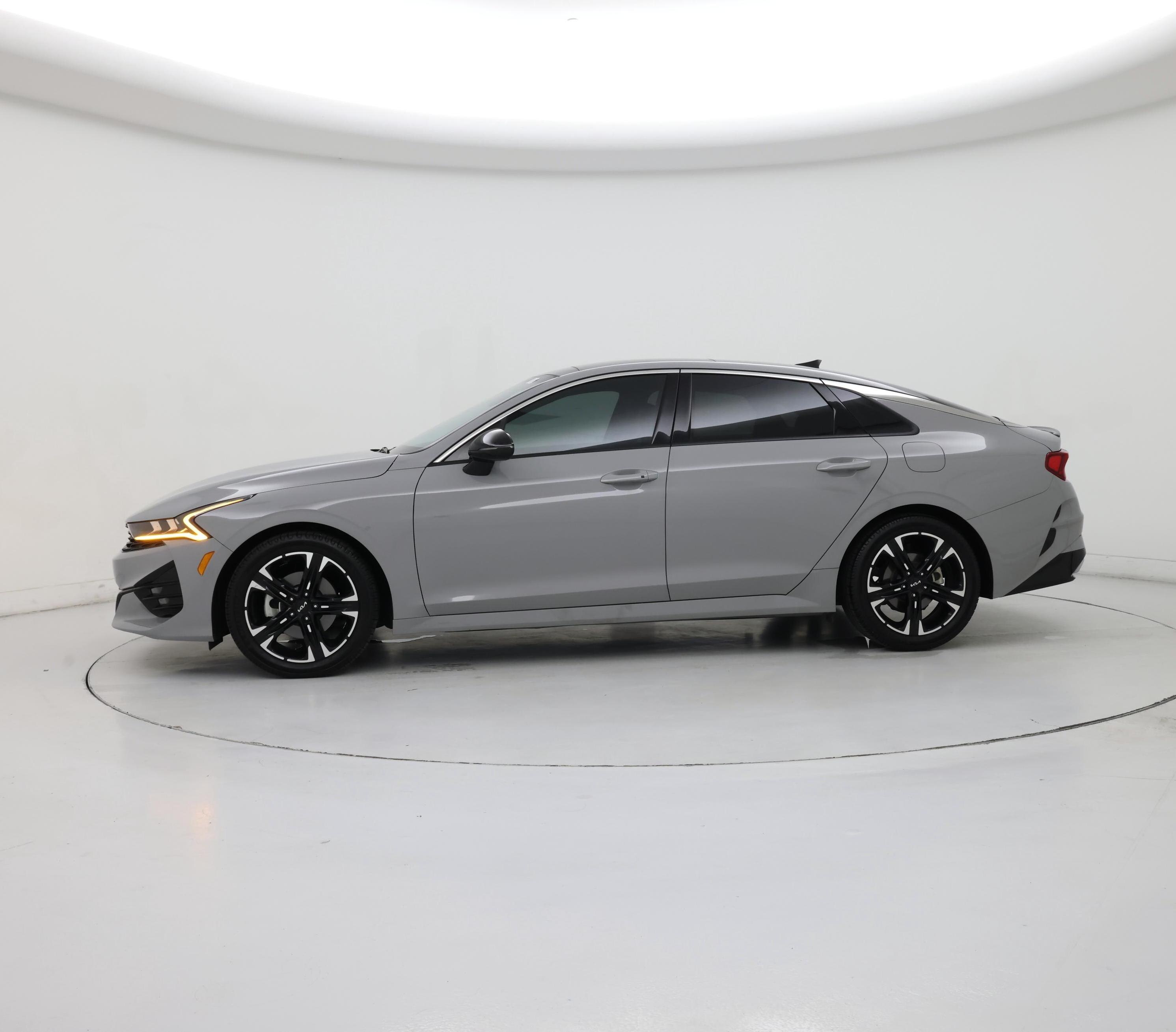 Thumbnail: 2022 Kia K5 - 3