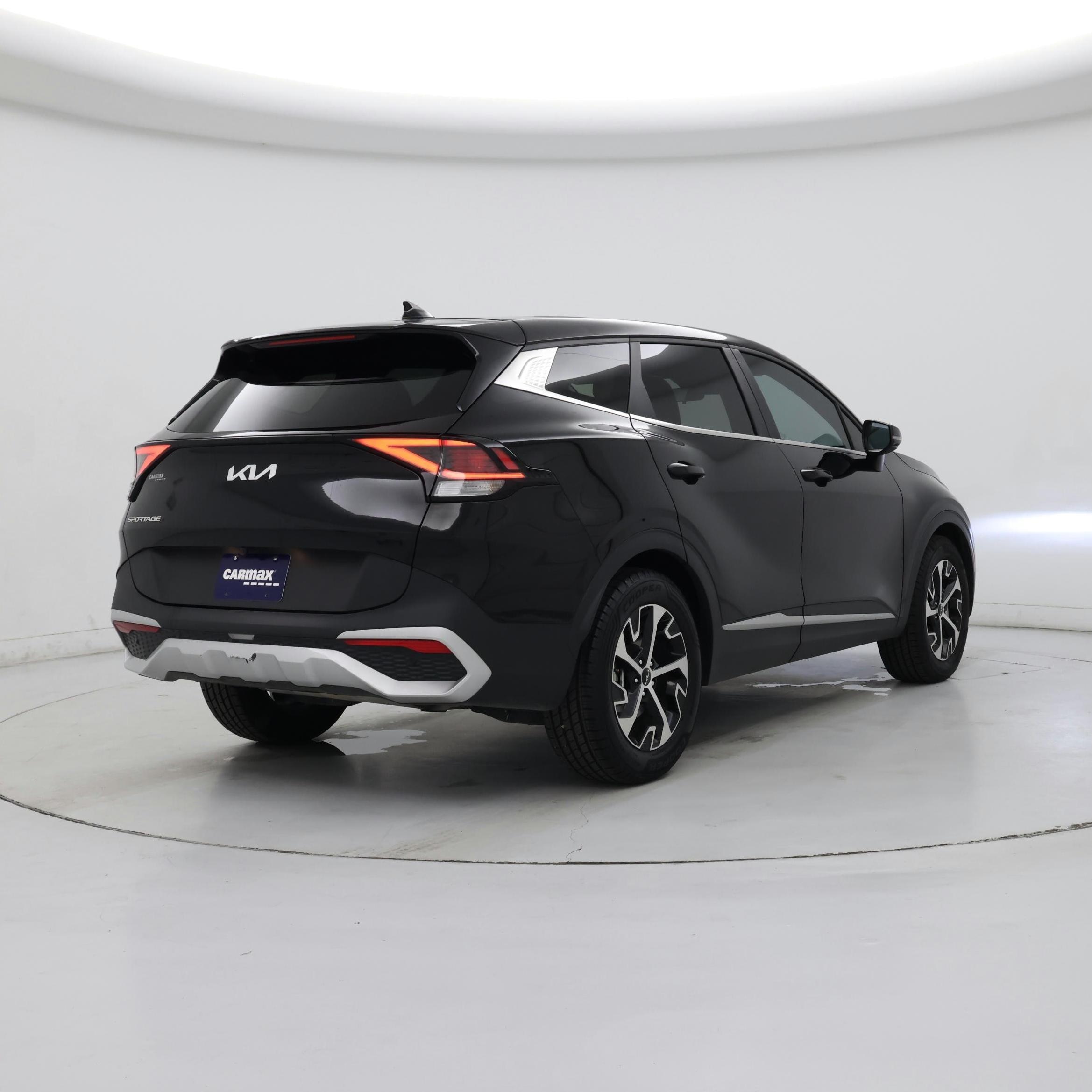 Thumbnail: 2023 Kia Sportage - 8