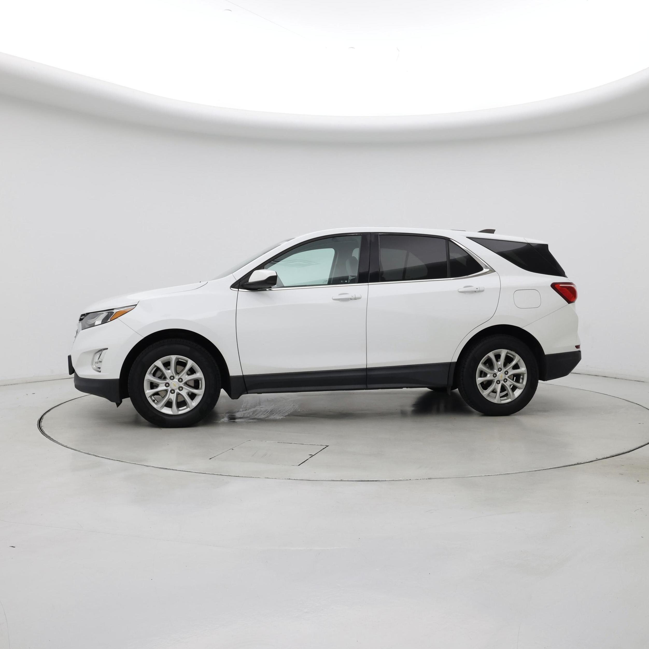 Thumbnail: 2019 Chevrolet Equinox - 3