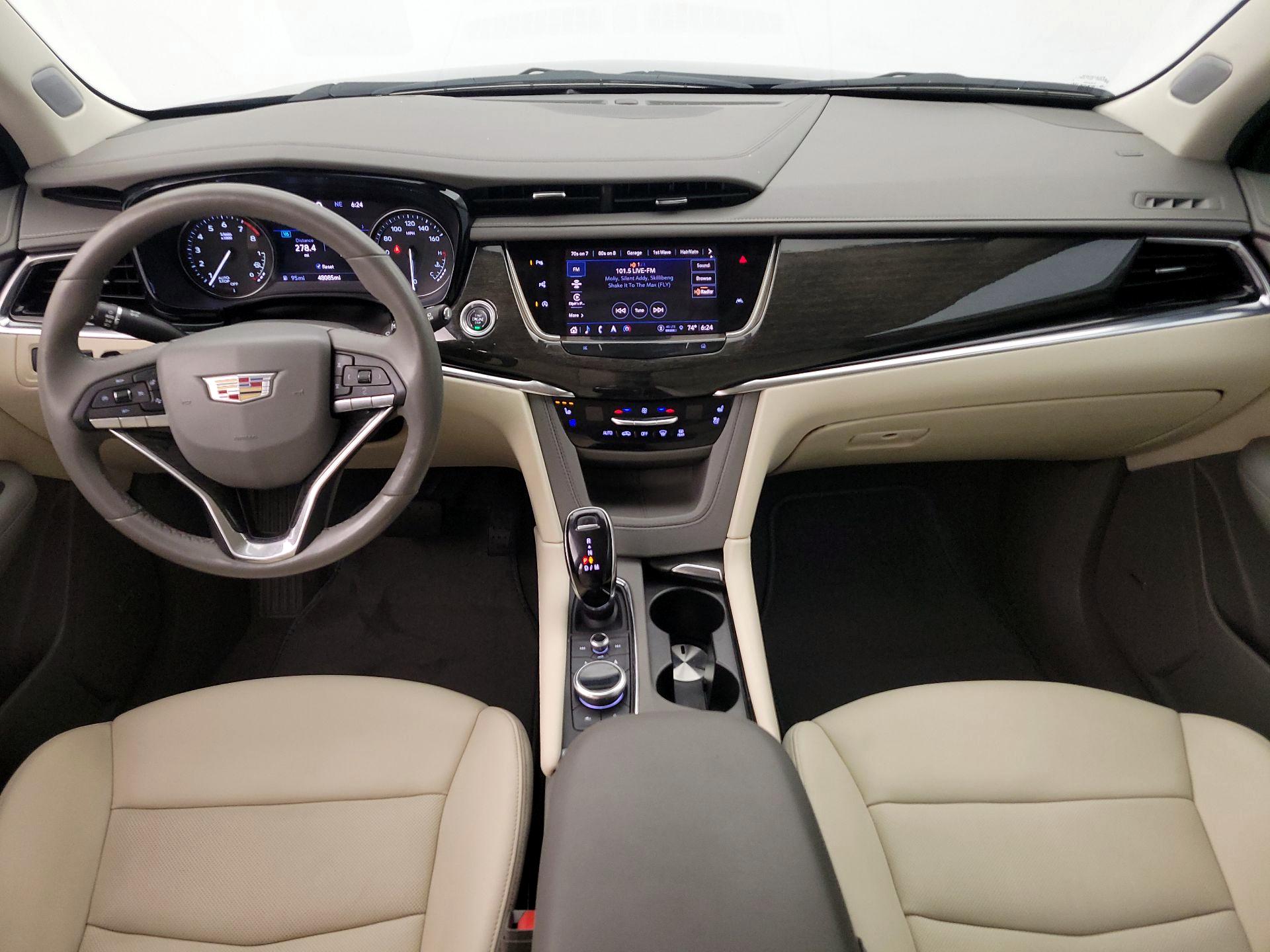 Thumbnail: 2022 Cadillac XT6 - 9