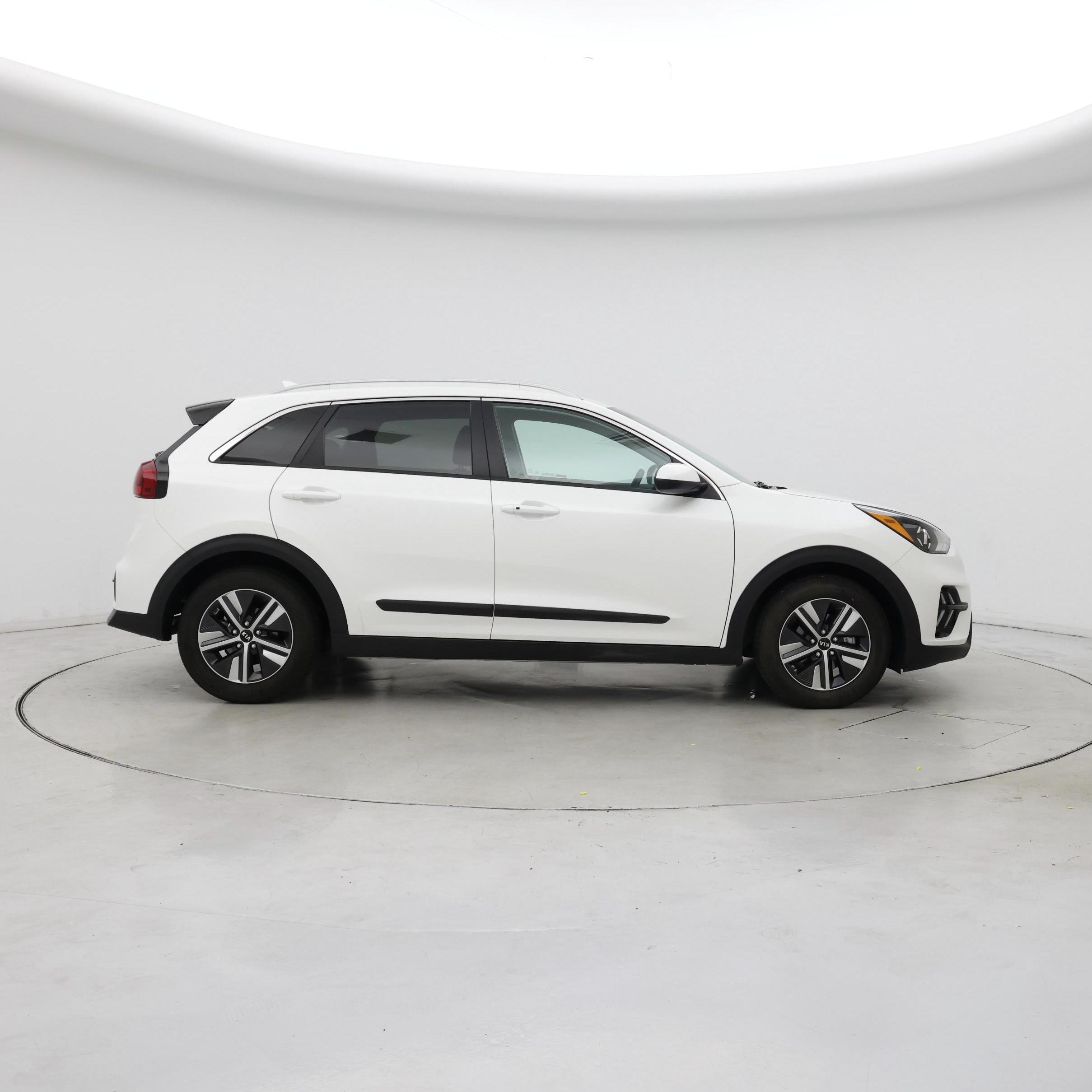 Thumbnail: 2020 Kia Niro - 7