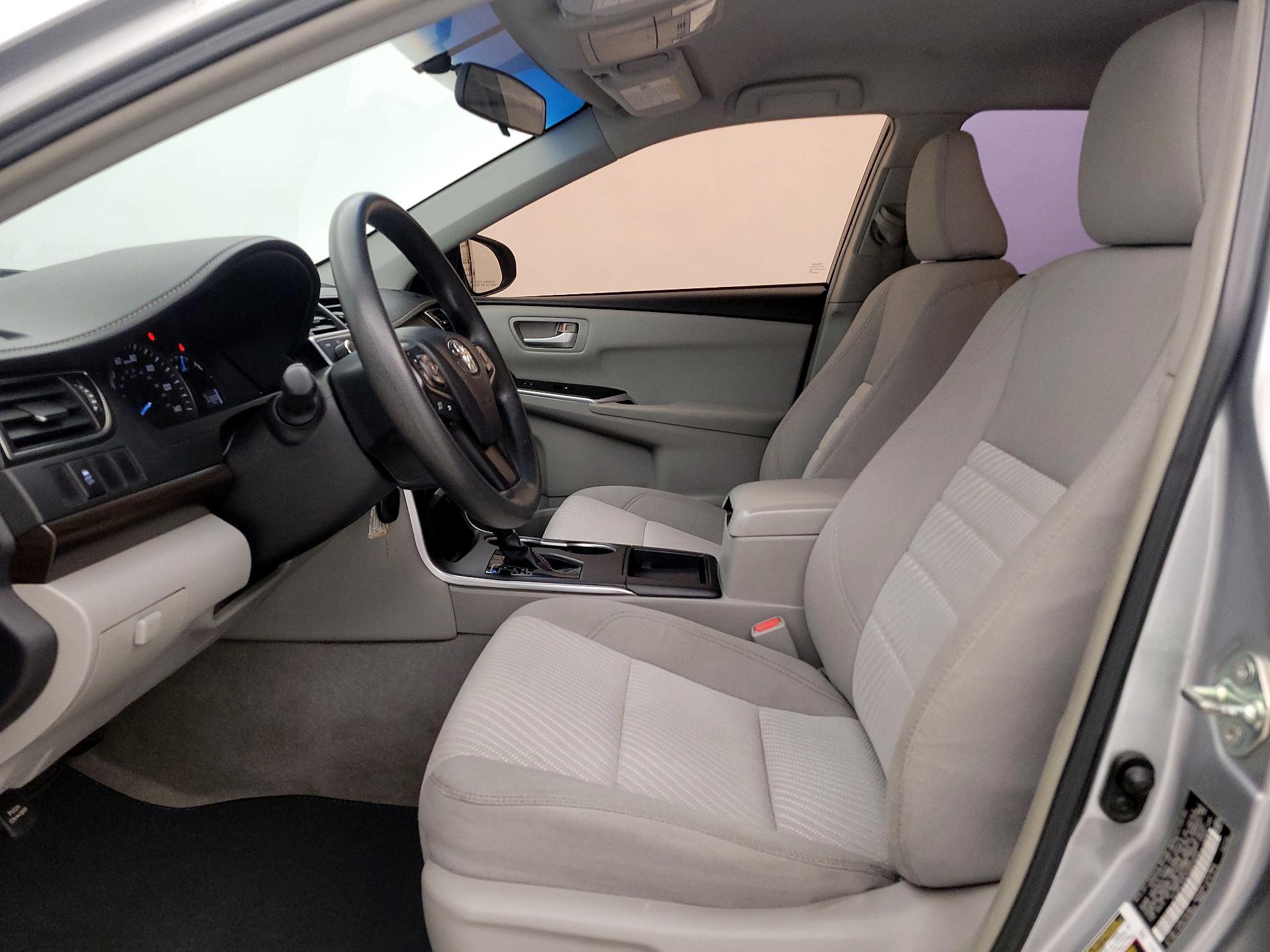 Thumbnail: 2015 Toyota Camry - 11