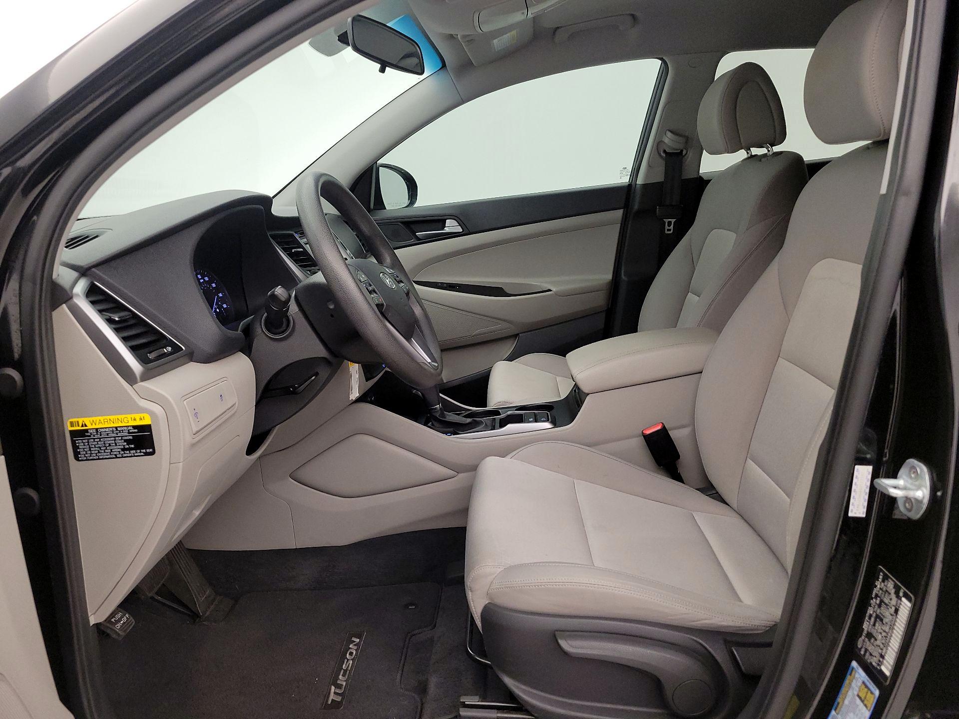 Thumbnail: 2016 Hyundai Tucson - 11