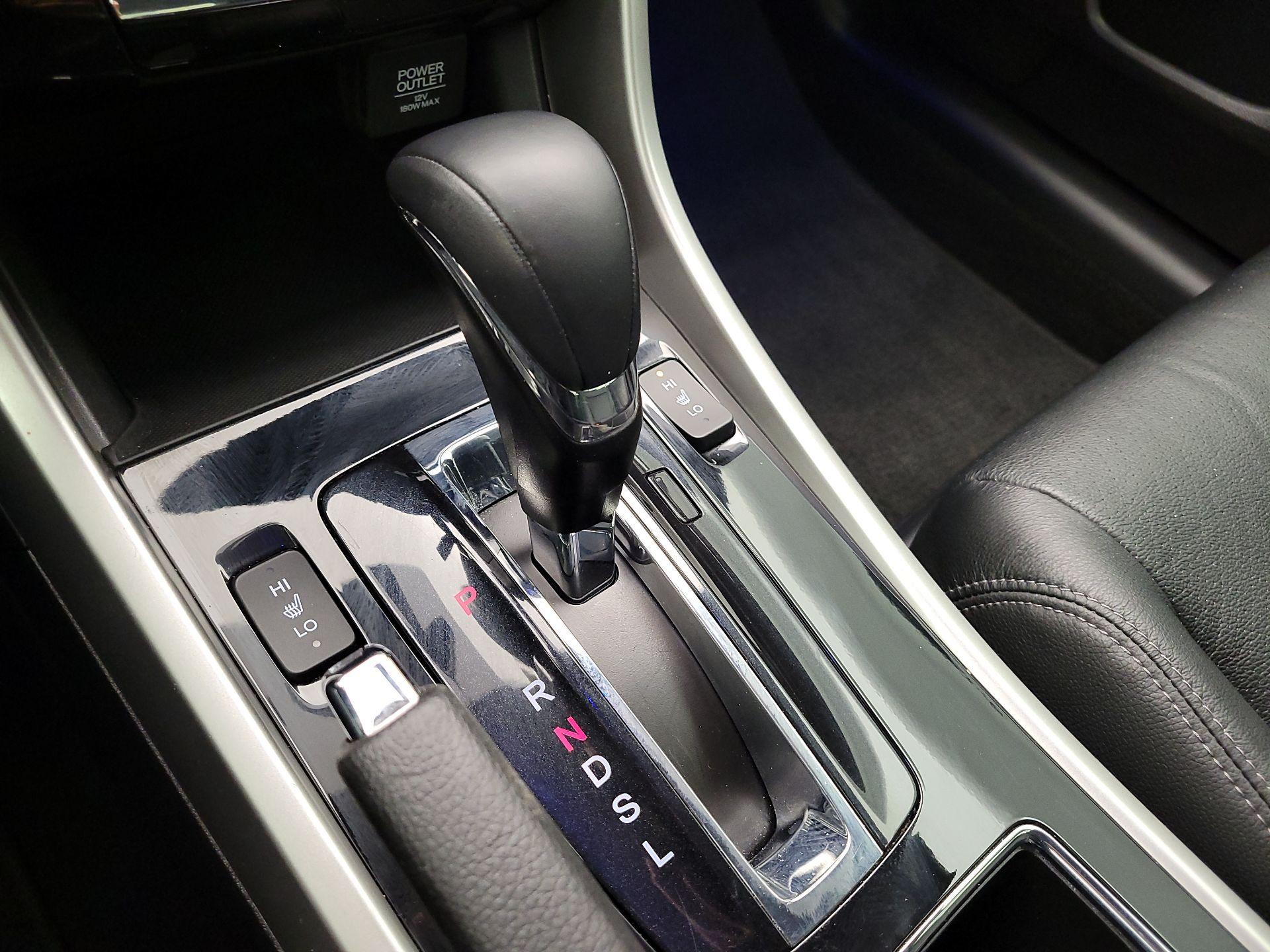 Thumbnail: 2017 Honda Accord - 17