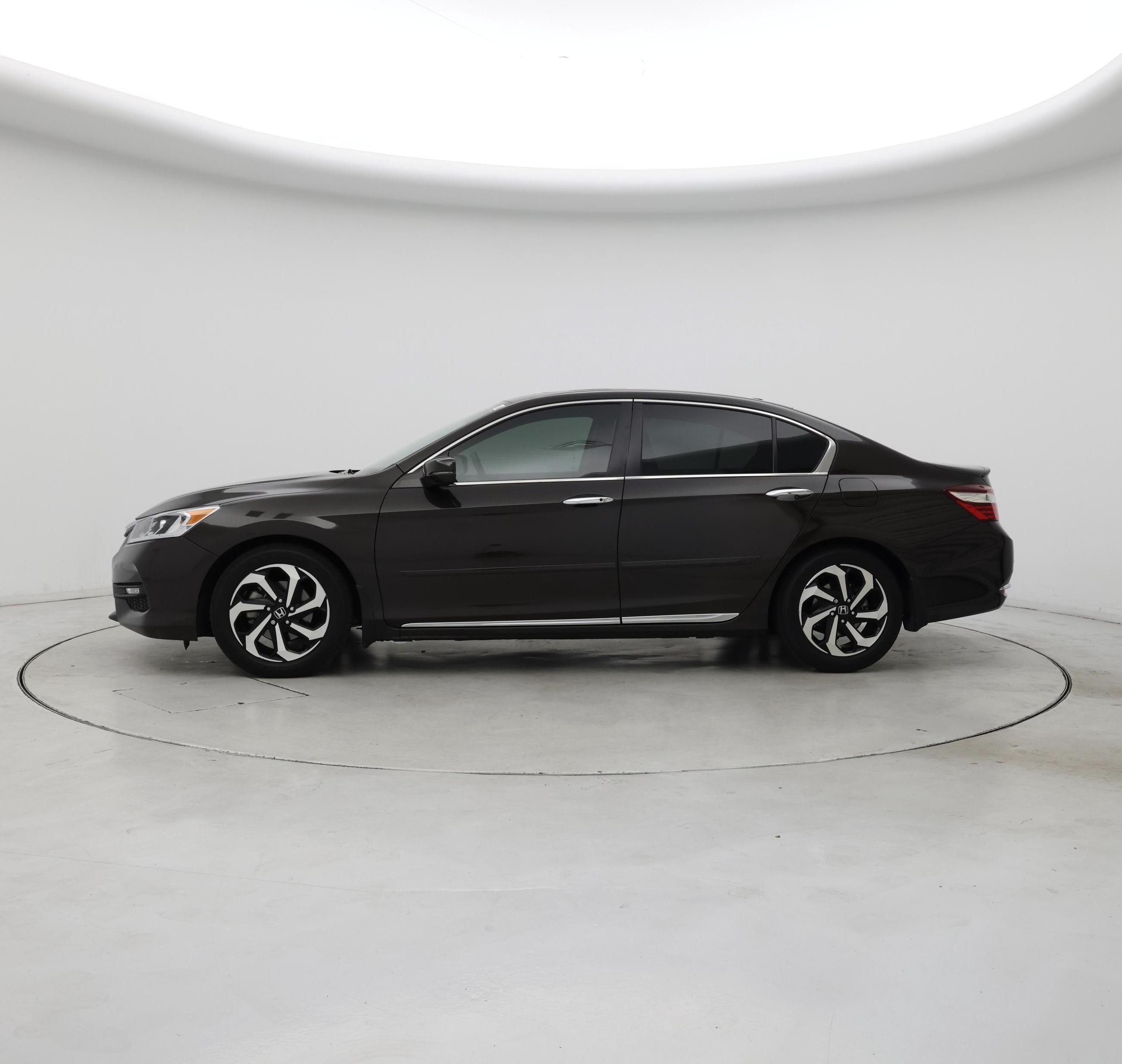 Thumbnail: 2017 Honda Accord - 3