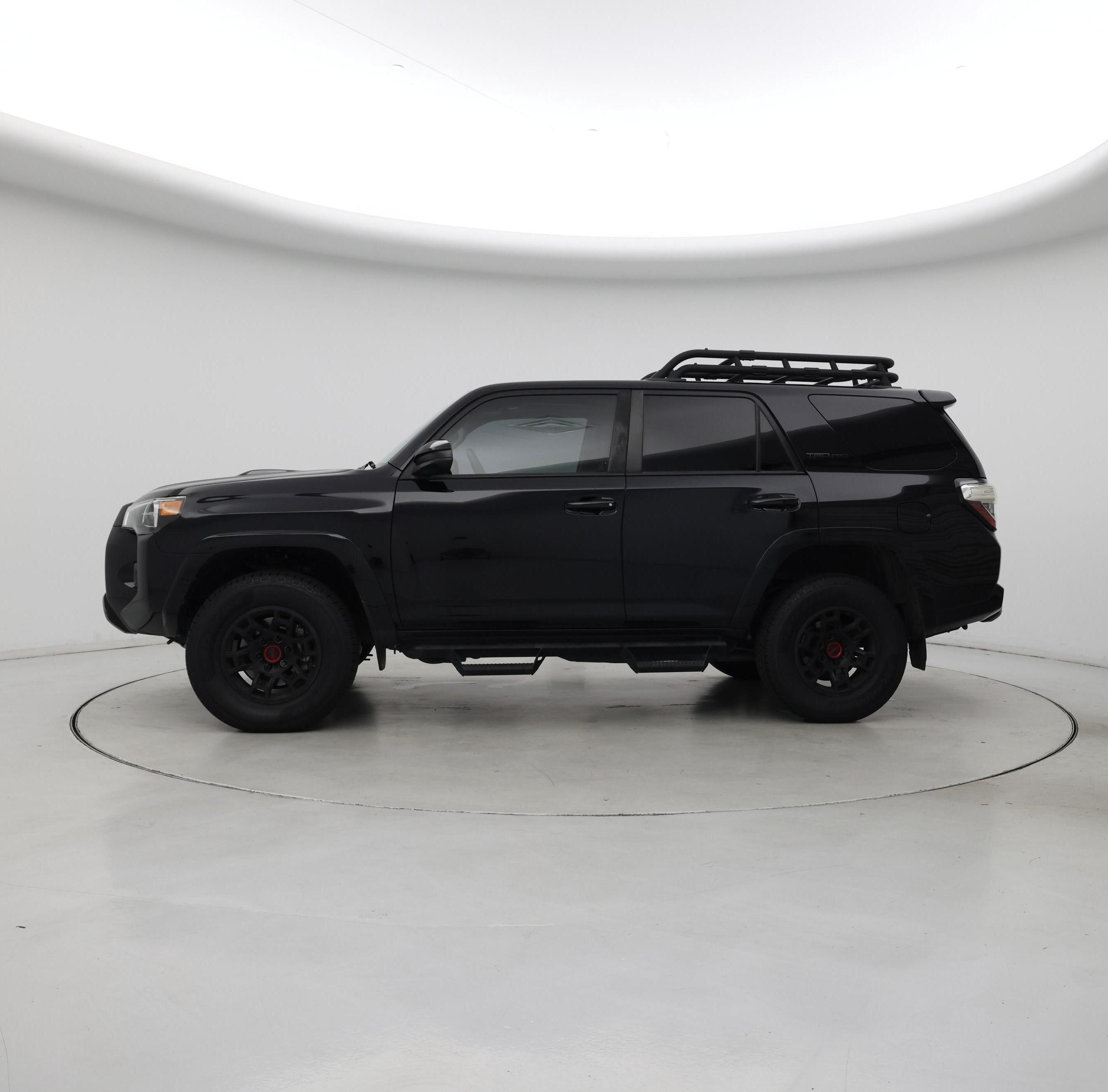 Thumbnail: 2022 Toyota 4Runner - 3