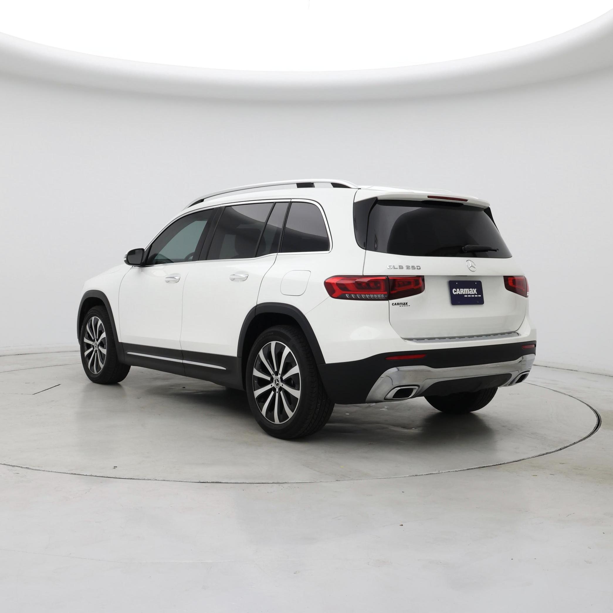 Thumbnail: 2023 Mercedes-Benz GLB - 2