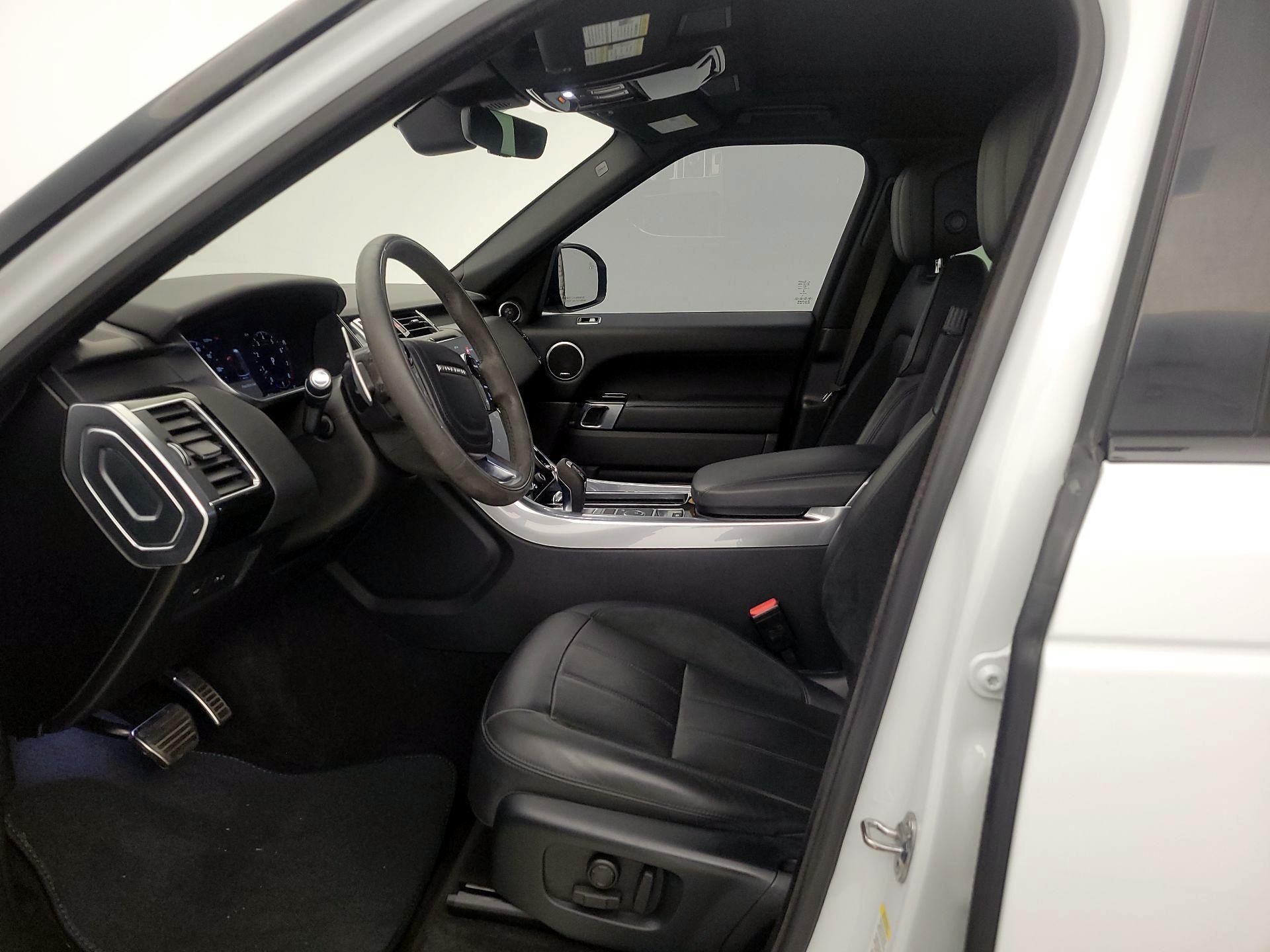 Thumbnail: 2020 Land Rover Range Rover Sport - 11