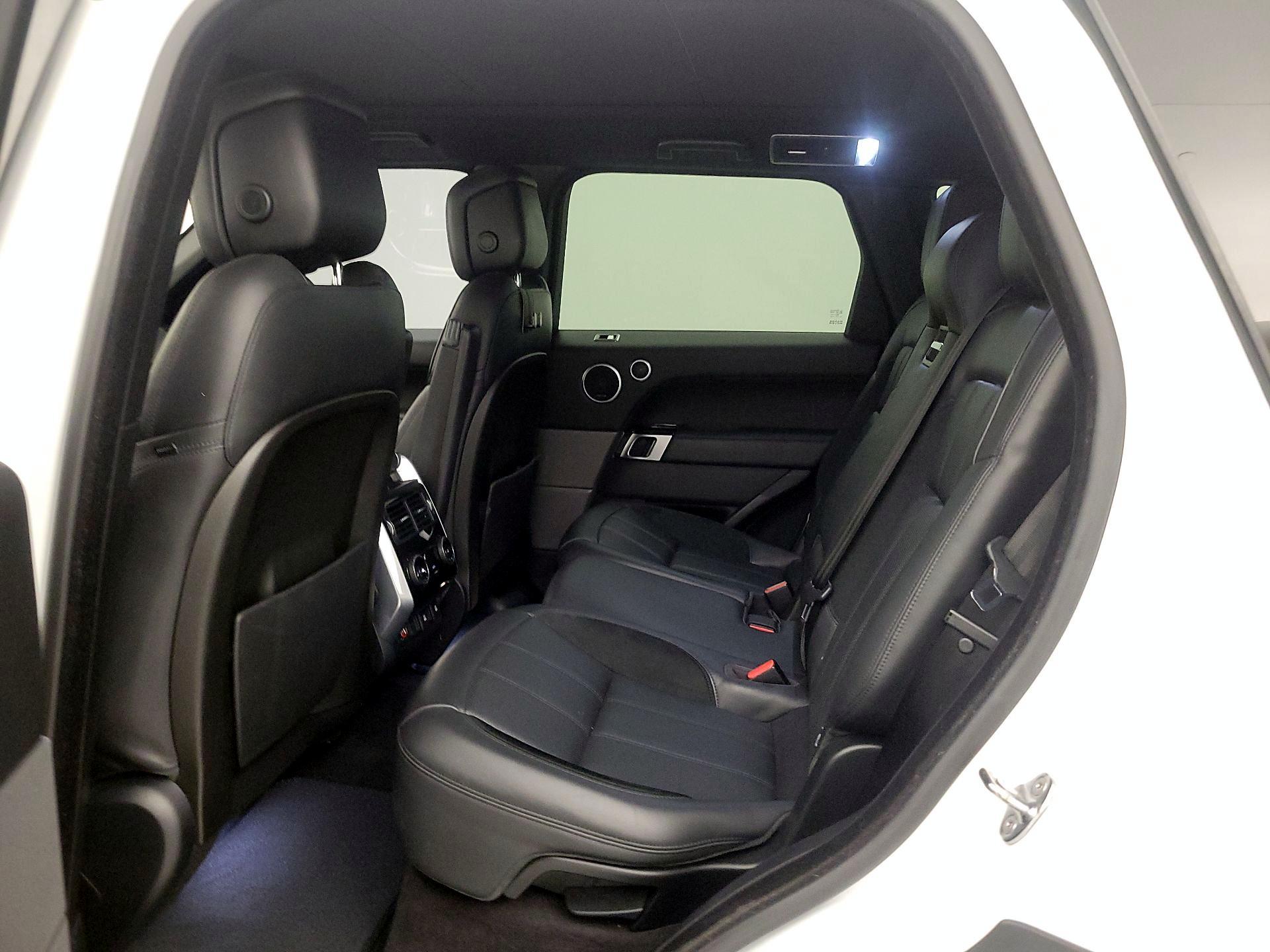 Thumbnail: 2020 Land Rover Range Rover Sport - 20