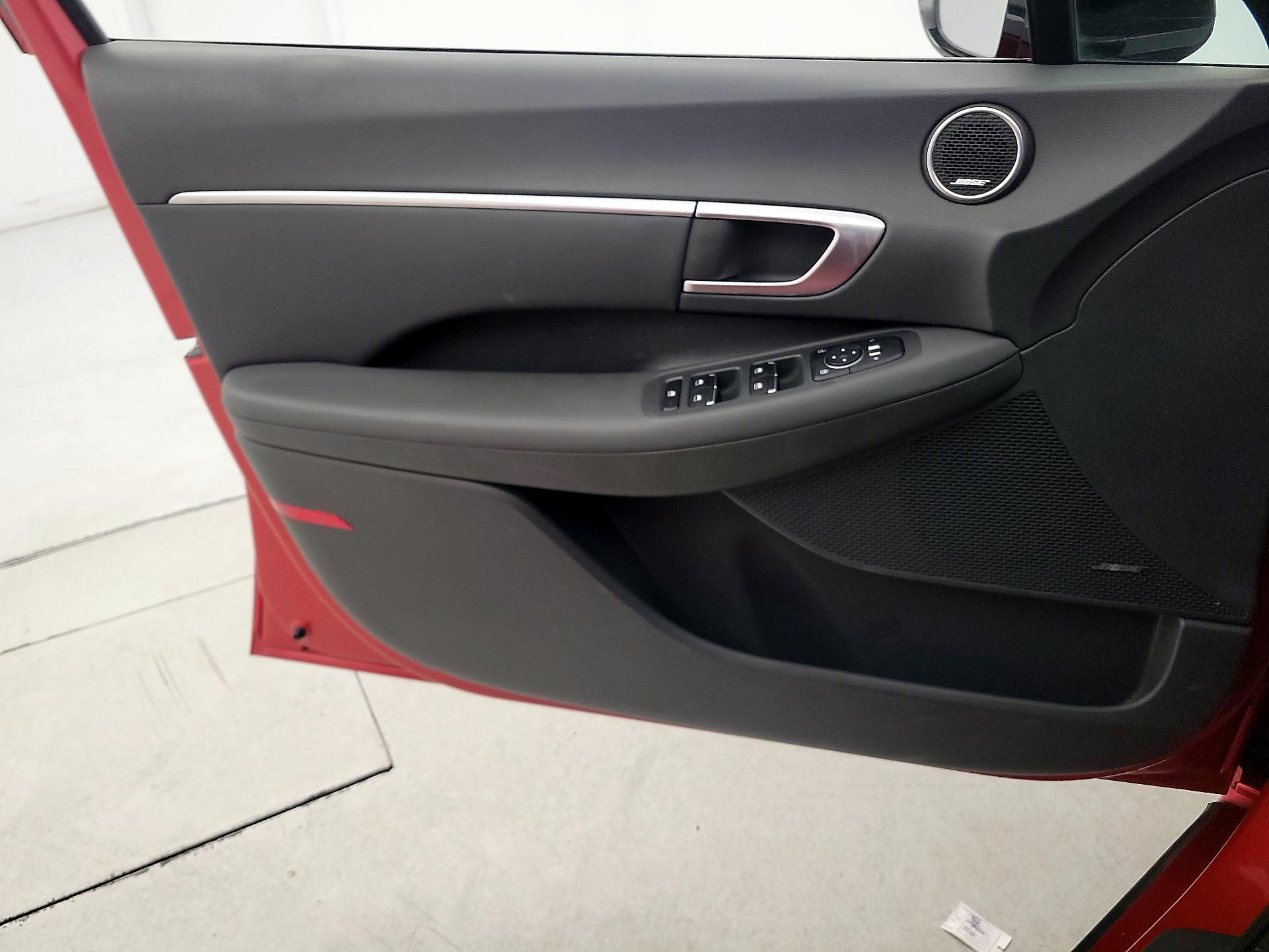 Thumbnail: 2020 Hyundai Sonata - 12