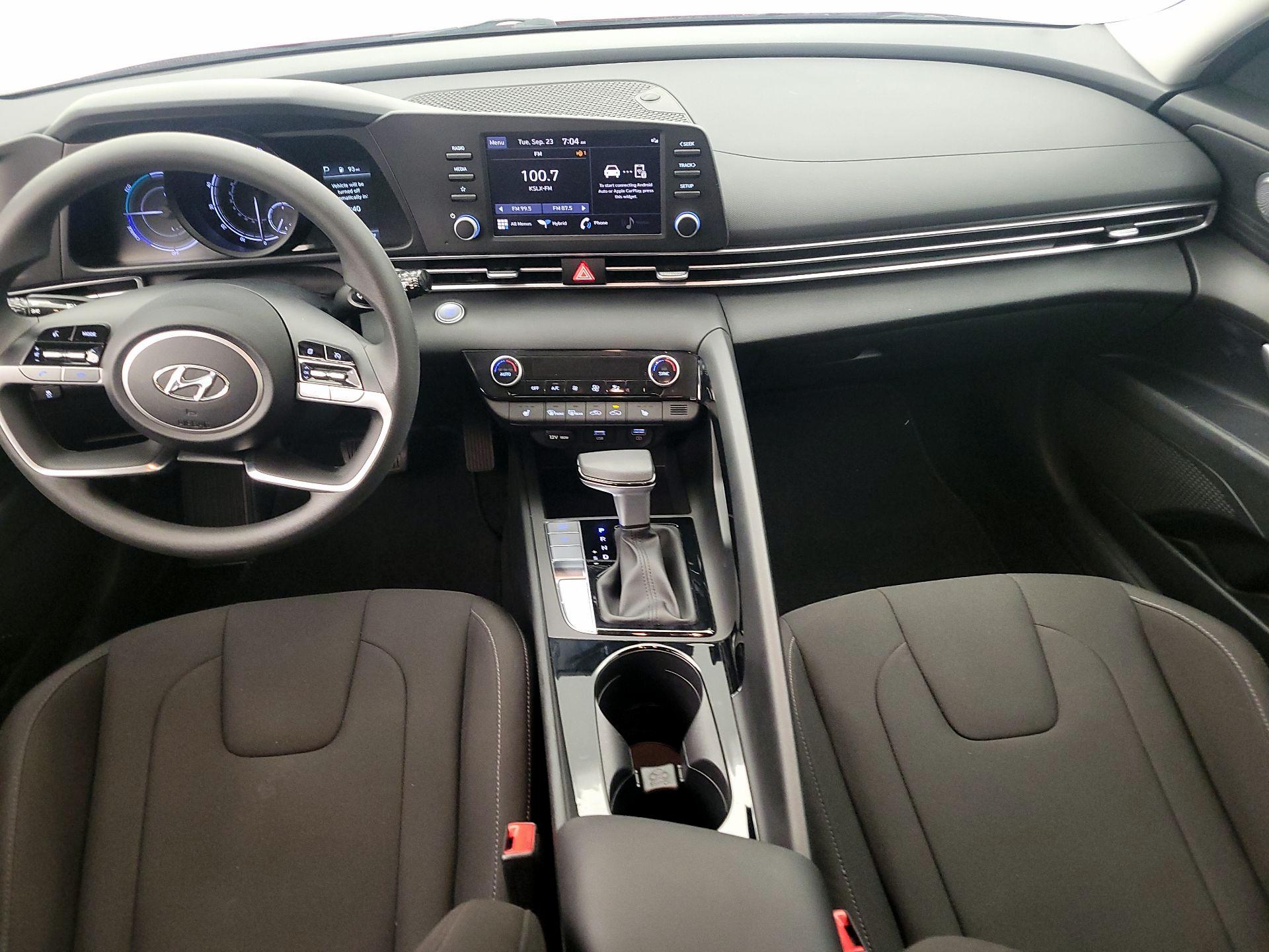 Thumbnail: 2023 Hyundai Elantra - 9