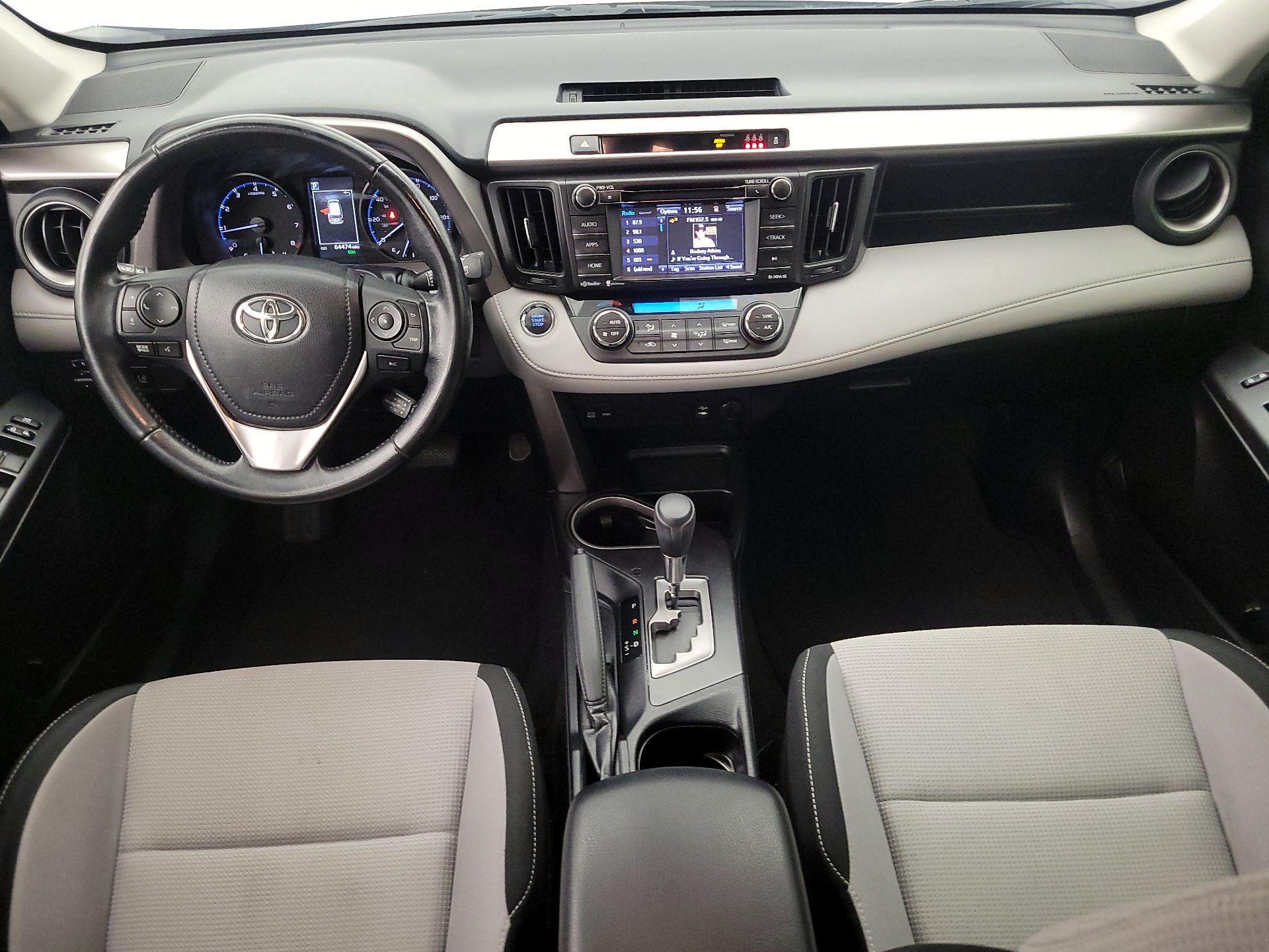 Thumbnail: 2018 Toyota RAV4 - 9