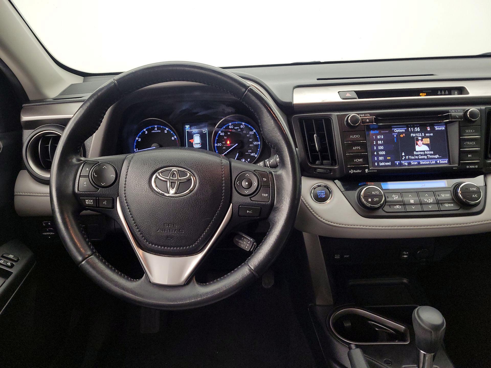 Thumbnail: 2018 Toyota RAV4 - 10