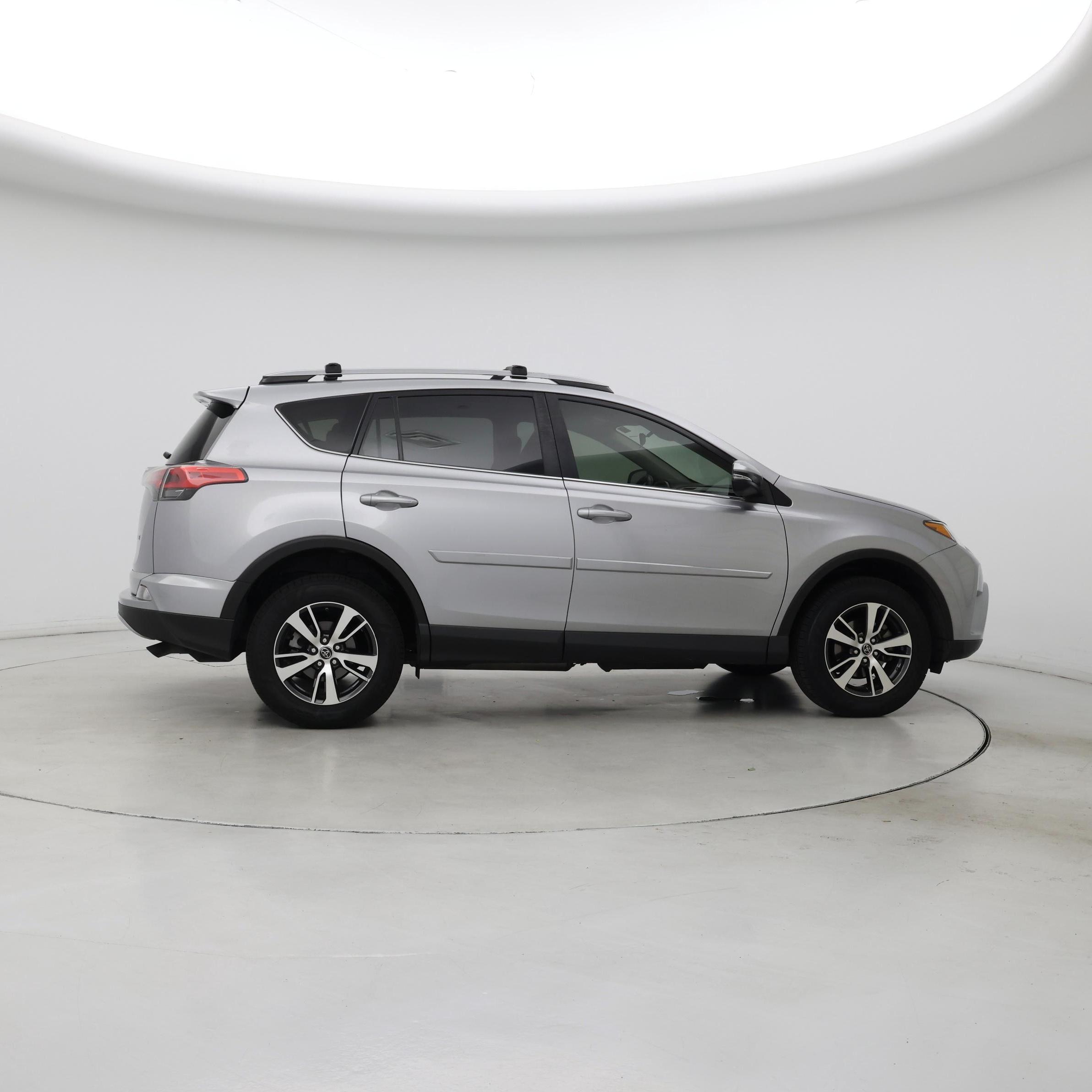 Thumbnail: 2018 Toyota RAV4 - 7