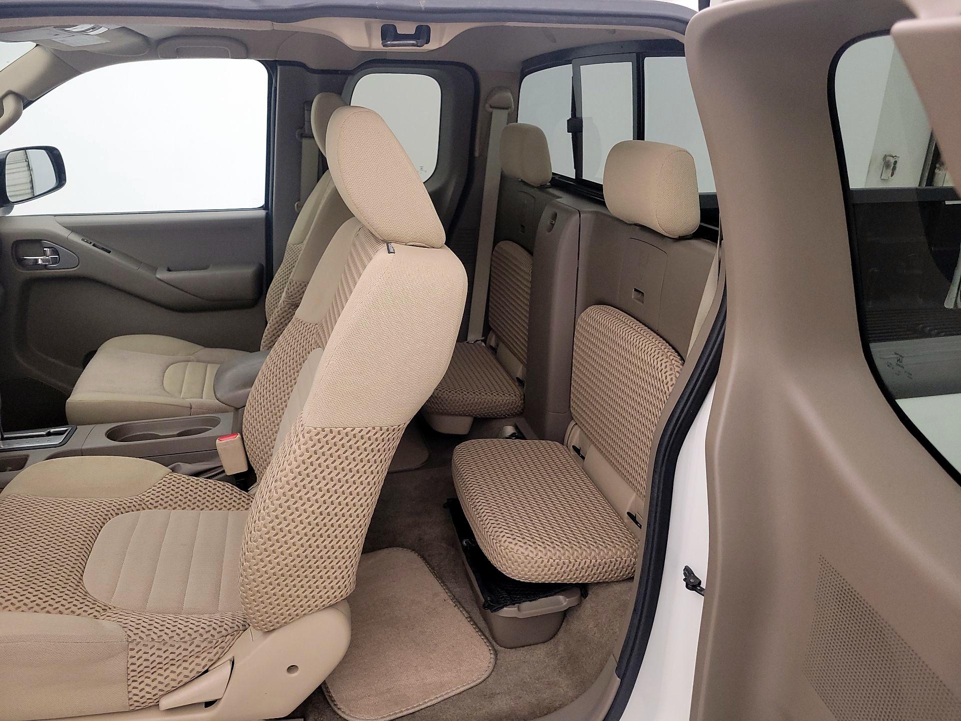 Thumbnail: 2014 Nissan Frontier - 18