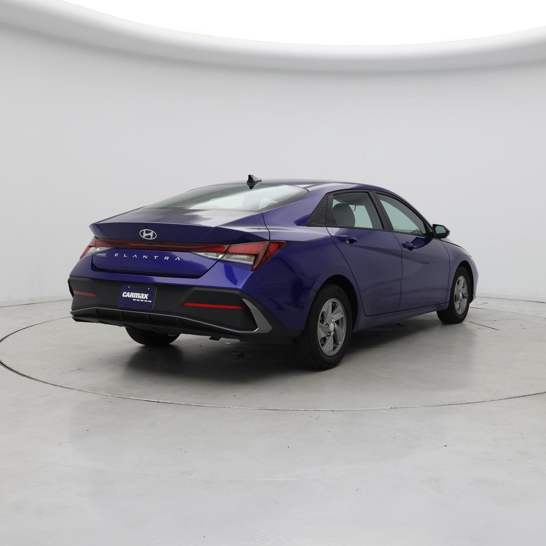 Thumbnail: 2024 Hyundai Elantra - 8