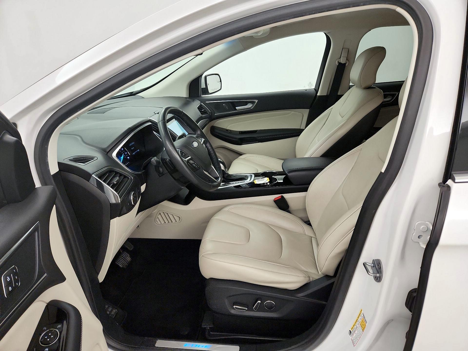 Thumbnail: 2018 Ford Edge - 11