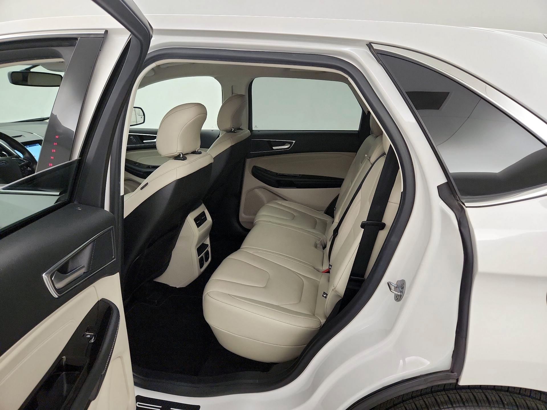 Thumbnail: 2018 Ford Edge - 20