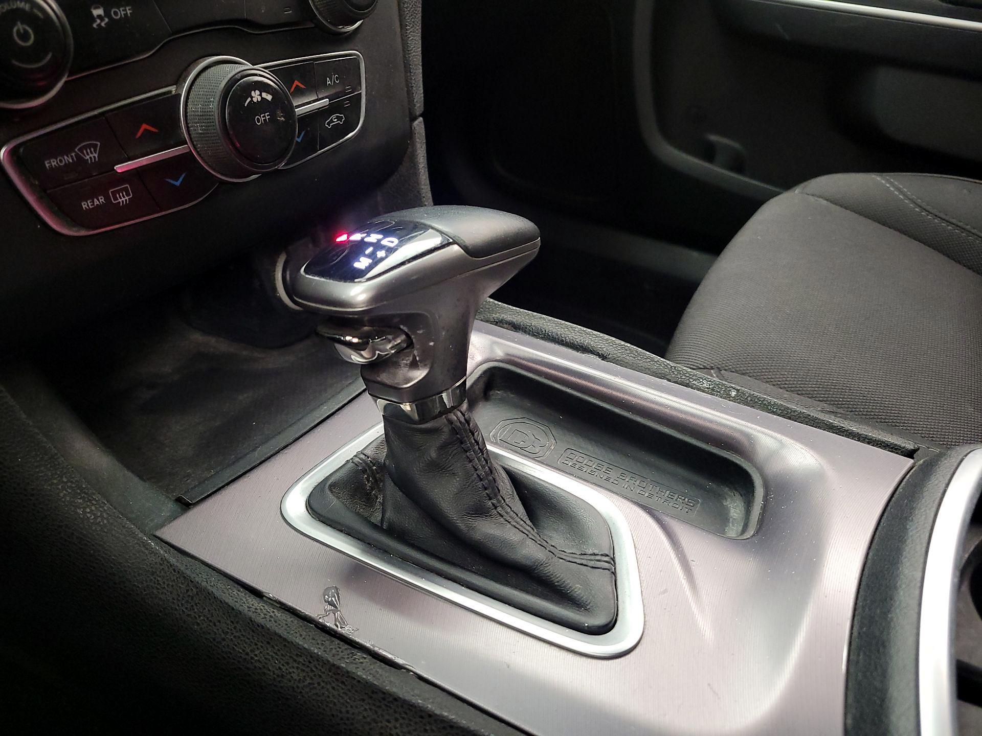 Thumbnail: 2019 Dodge Charger - 17