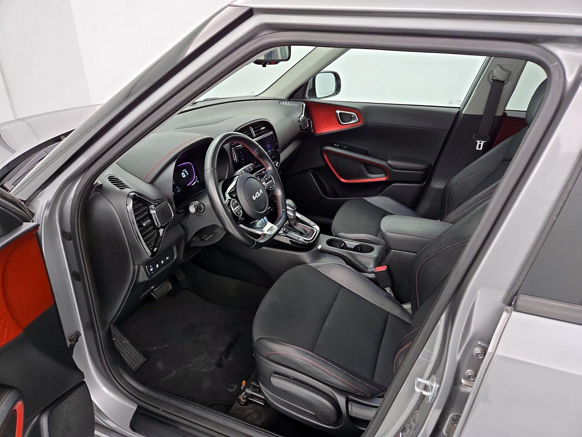 Thumbnail: 2023 Kia Soul - 11