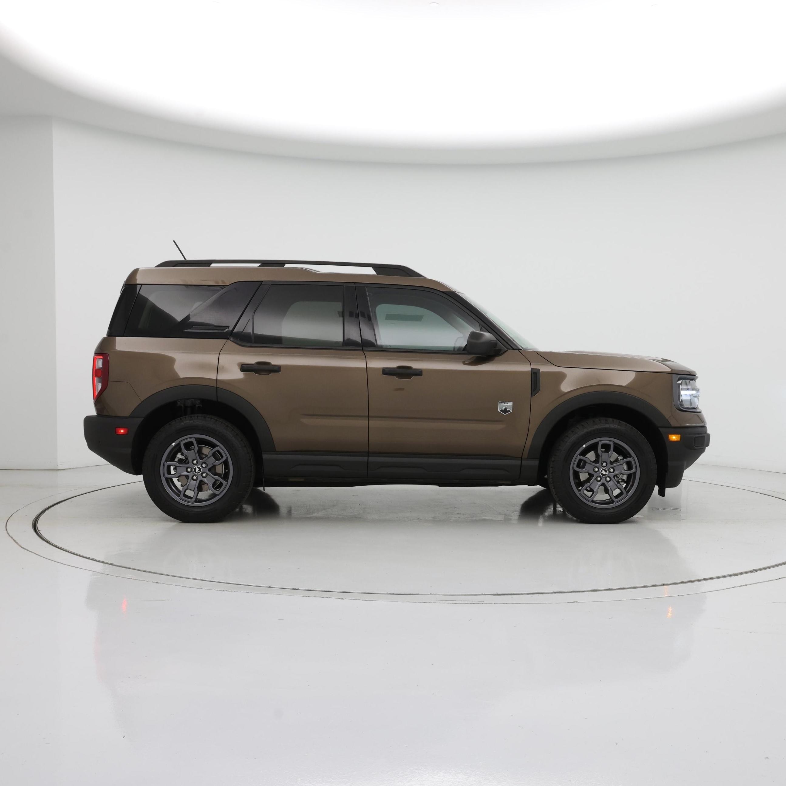 Thumbnail: 2022 Ford Bronco Sport - 7