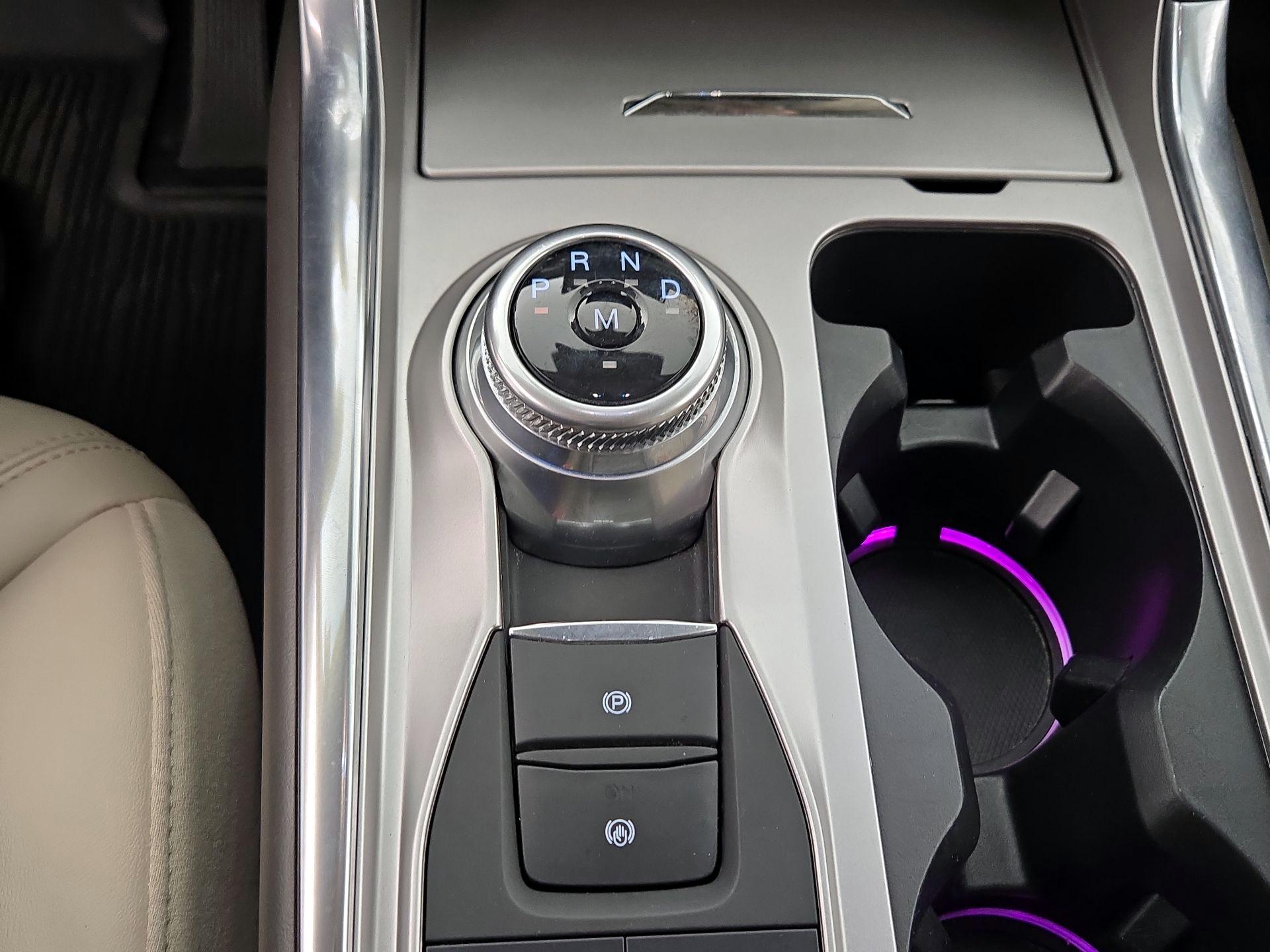 Thumbnail: 2020 Ford Explorer - 18