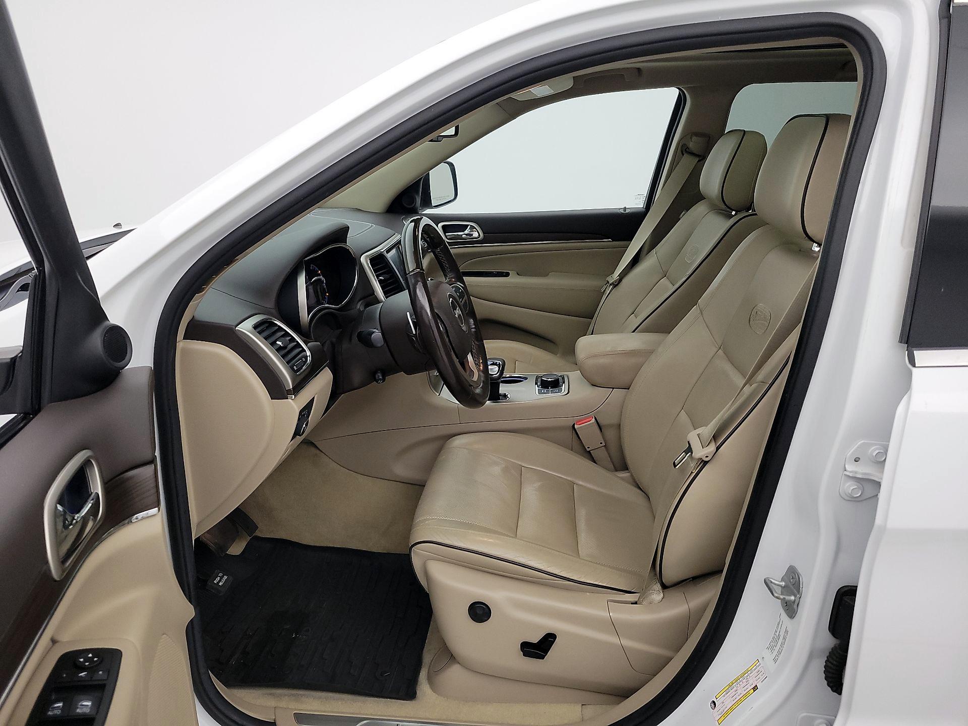 Thumbnail: 2014 Jeep Grand Cherokee - 11