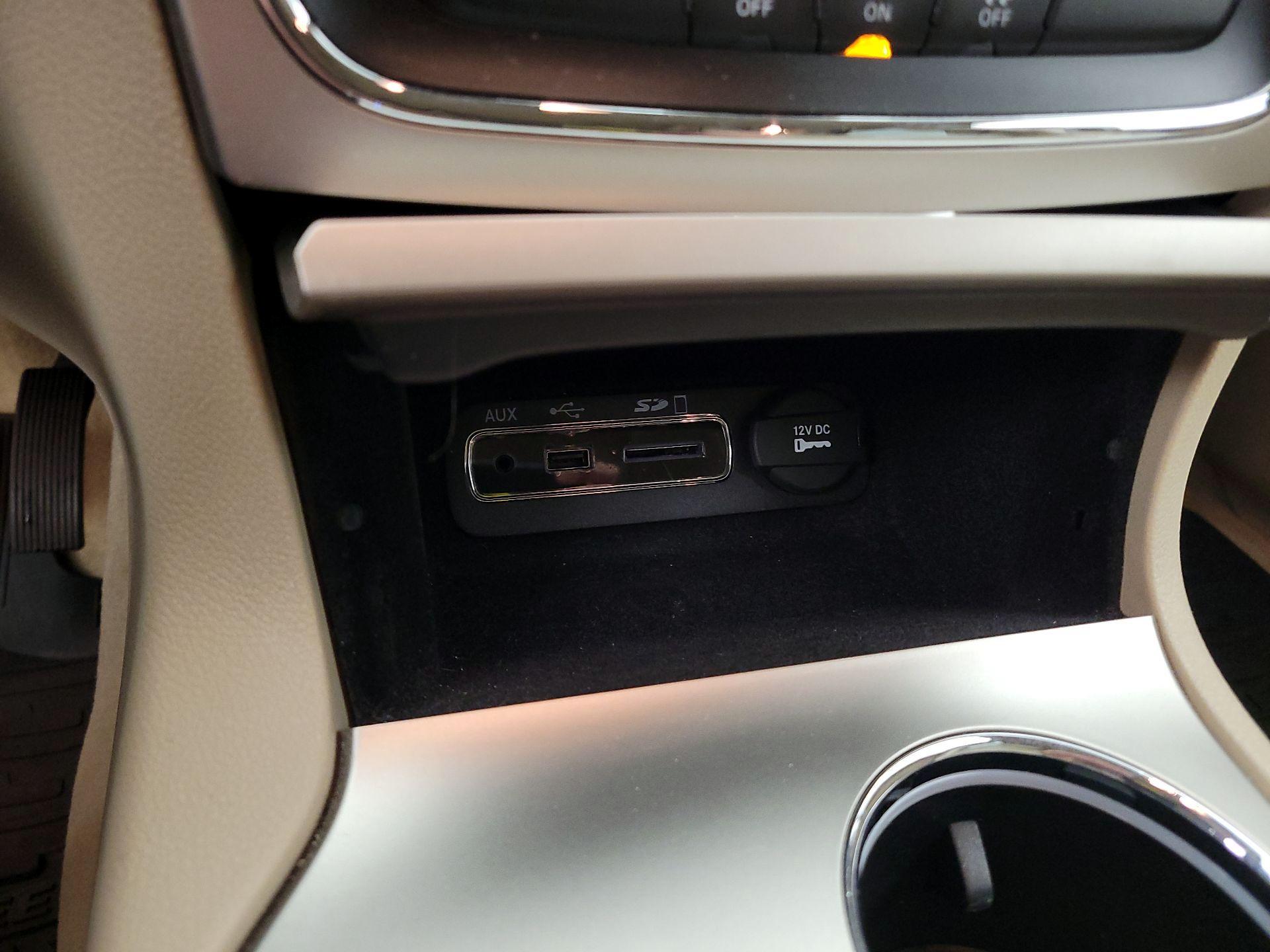 Thumbnail: 2014 Jeep Grand Cherokee - 19