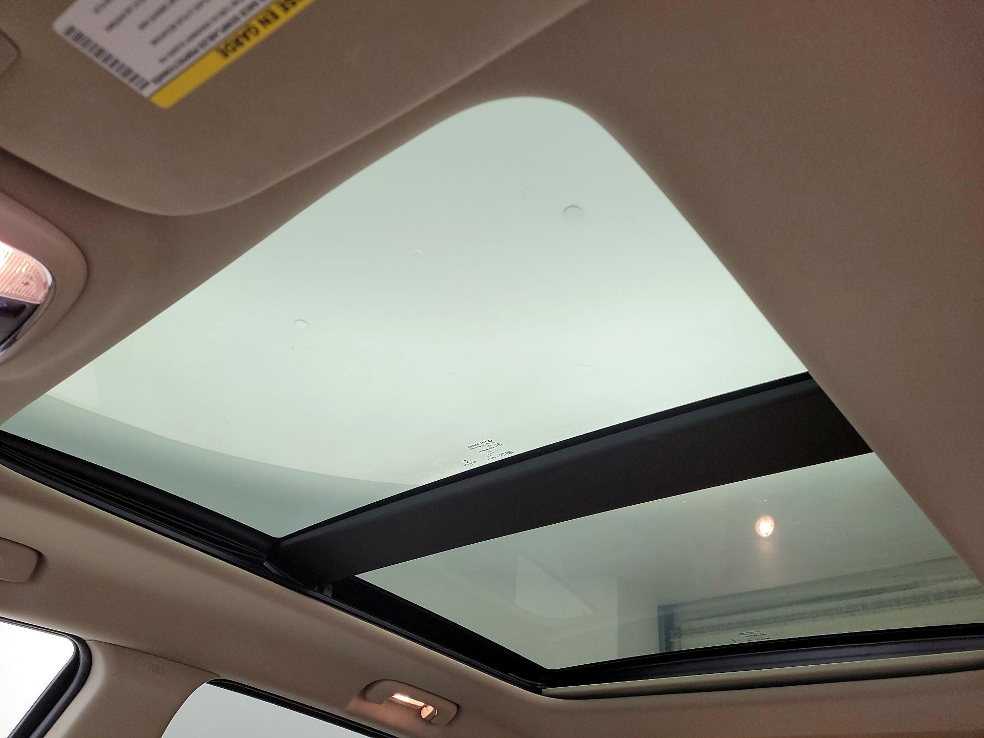 Thumbnail: 2014 Jeep Grand Cherokee - 20