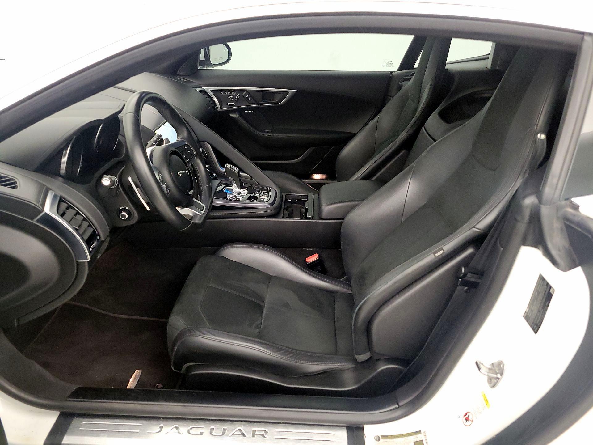 Thumbnail: 2020 Jaguar F-Type - 11