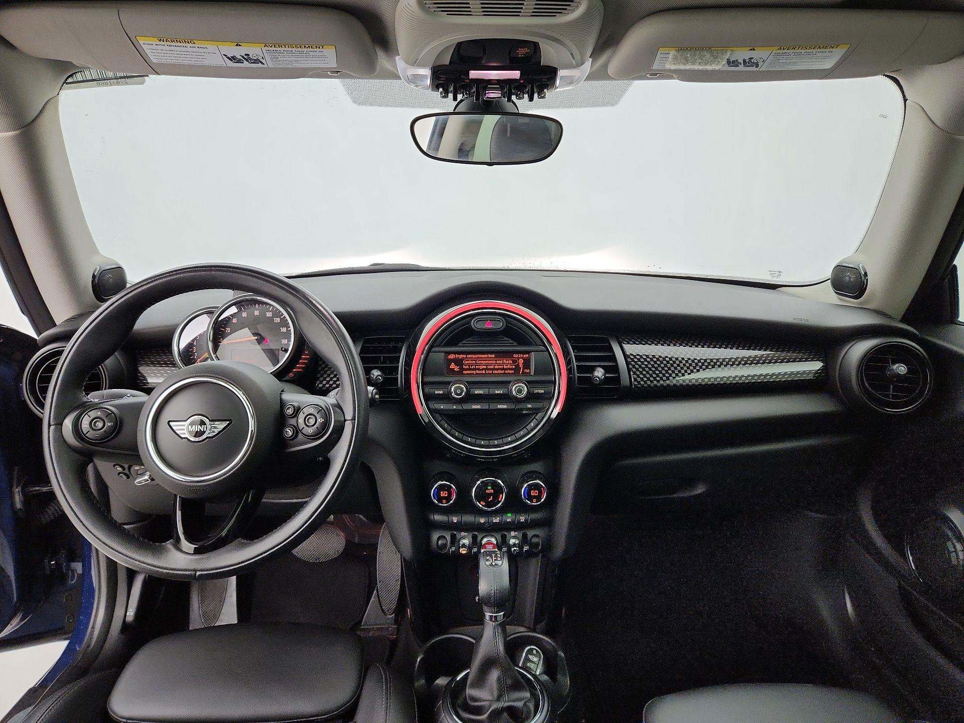 Thumbnail: 2016 MINI Cooper Hardtop - 9