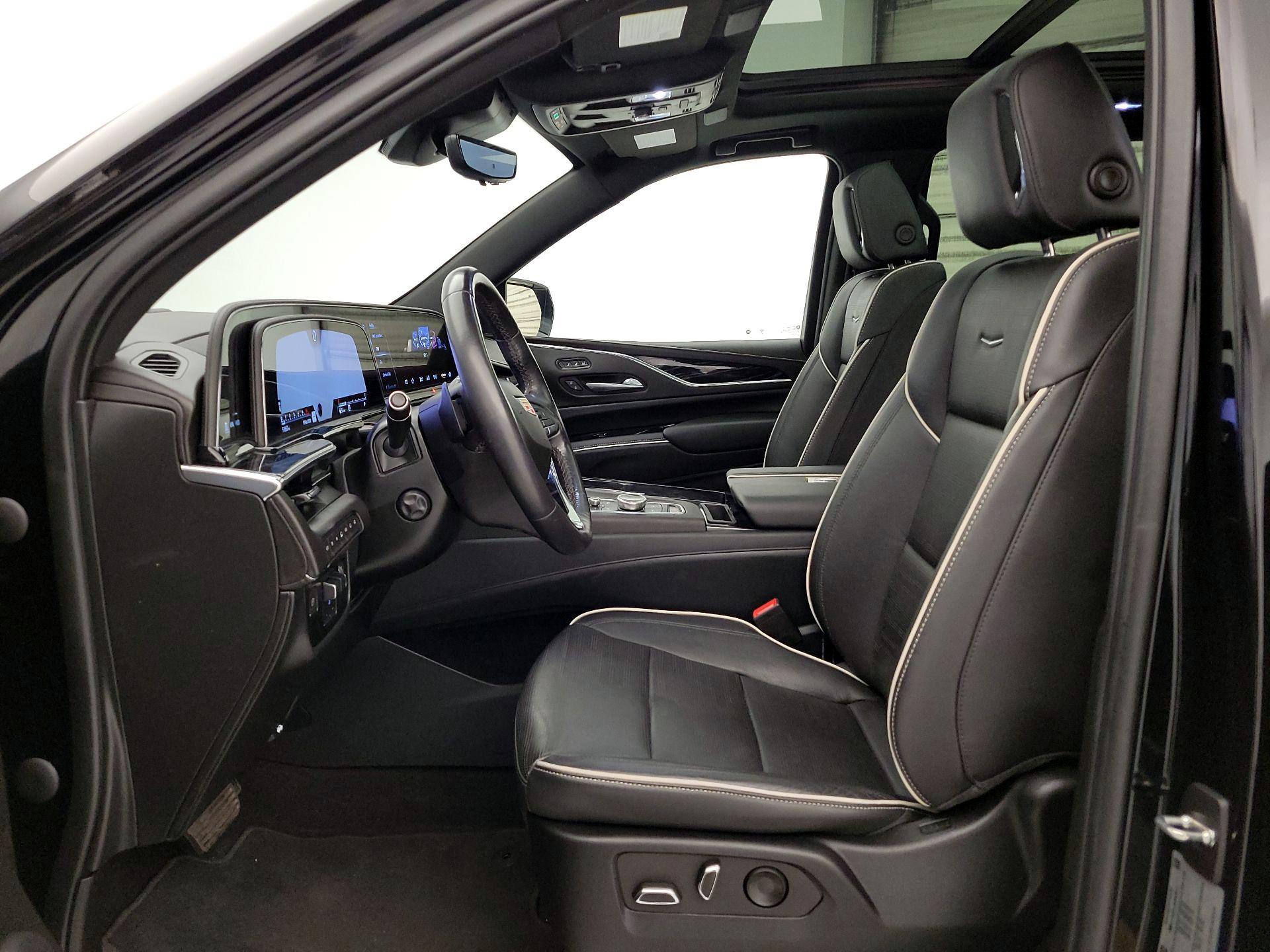Thumbnail: 2022 Cadillac Escalade - 11