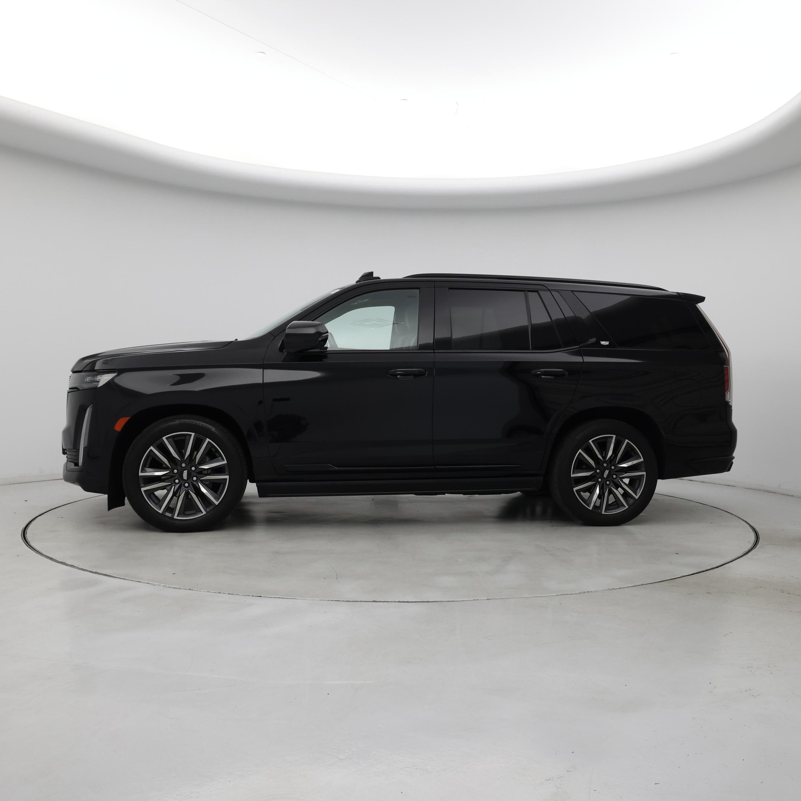 Thumbnail: 2022 Cadillac Escalade - 3