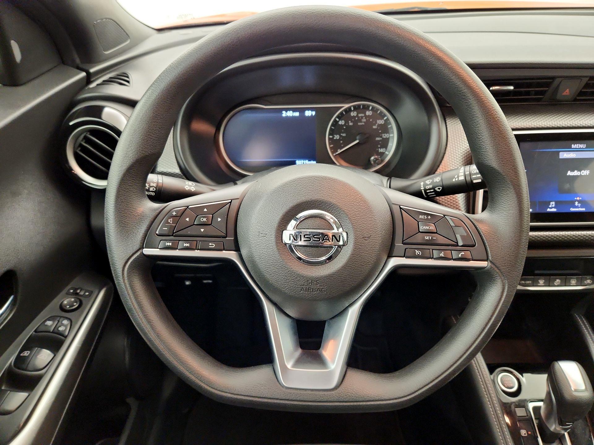 Thumbnail: 2018 Nissan Kicks - 10