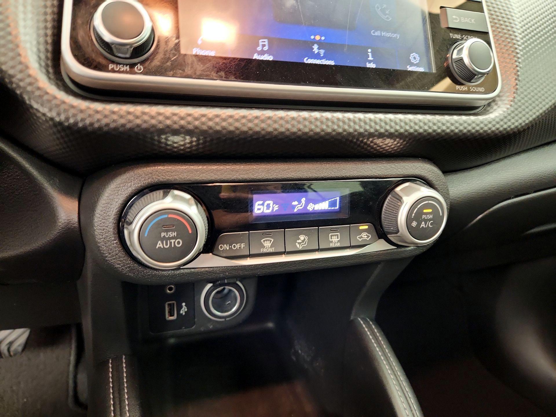 Thumbnail: 2018 Nissan Kicks - 16