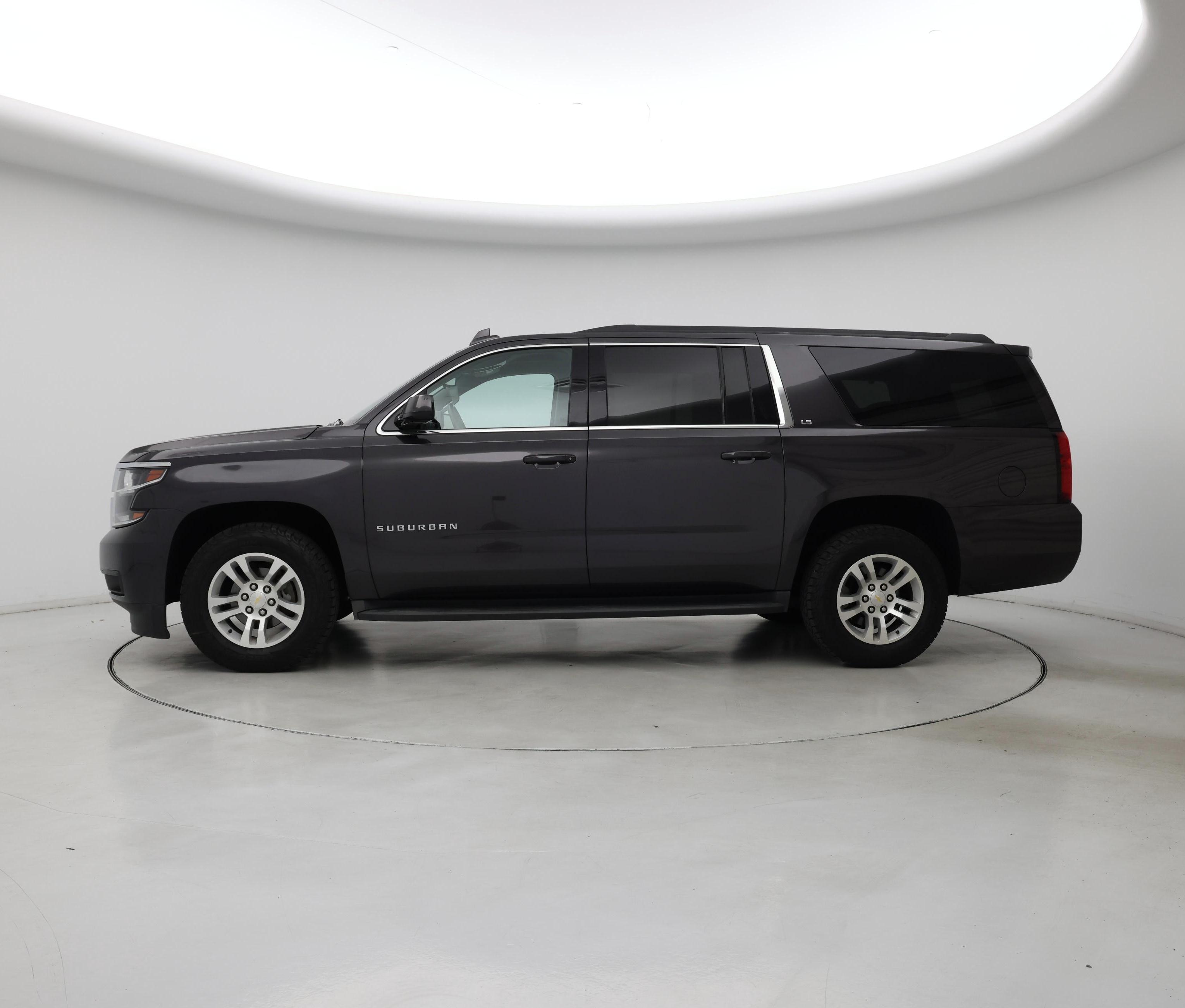 Thumbnail: 2016 Chevrolet Suburban - 3