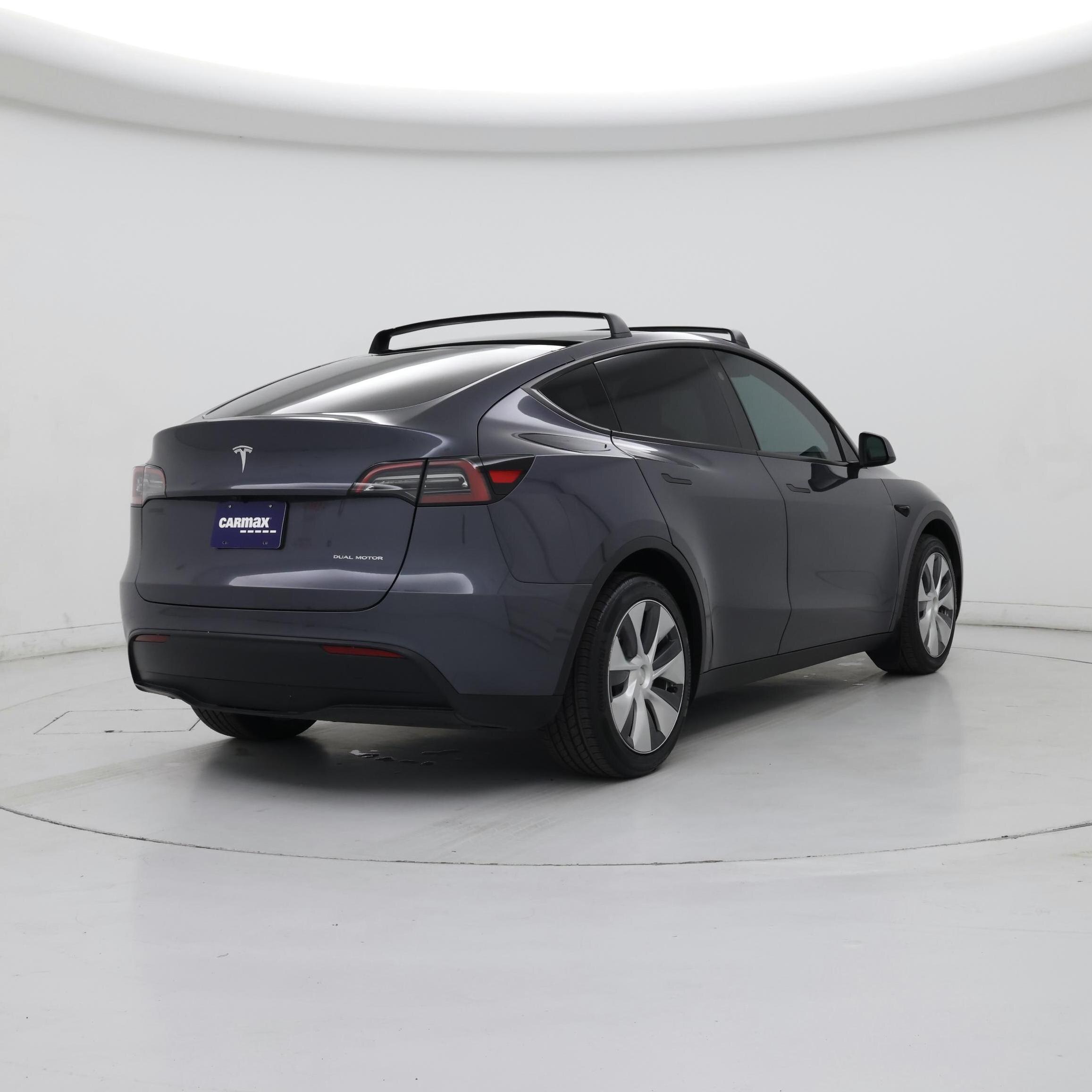 Thumbnail: 2023 Tesla Model Y - 8