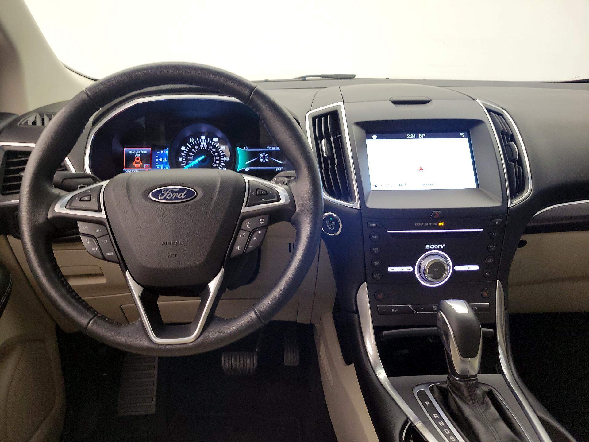 Thumbnail: 2017 Ford Edge - 10