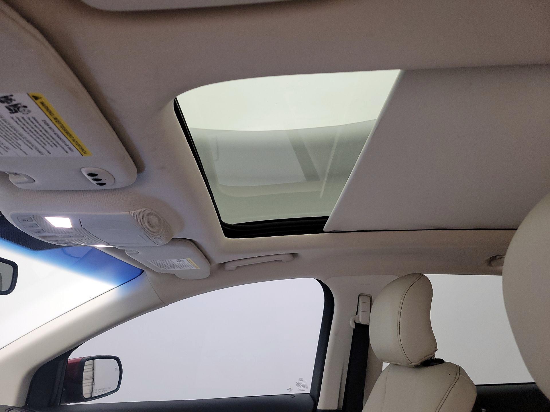 Thumbnail: 2017 Ford Edge - 20
