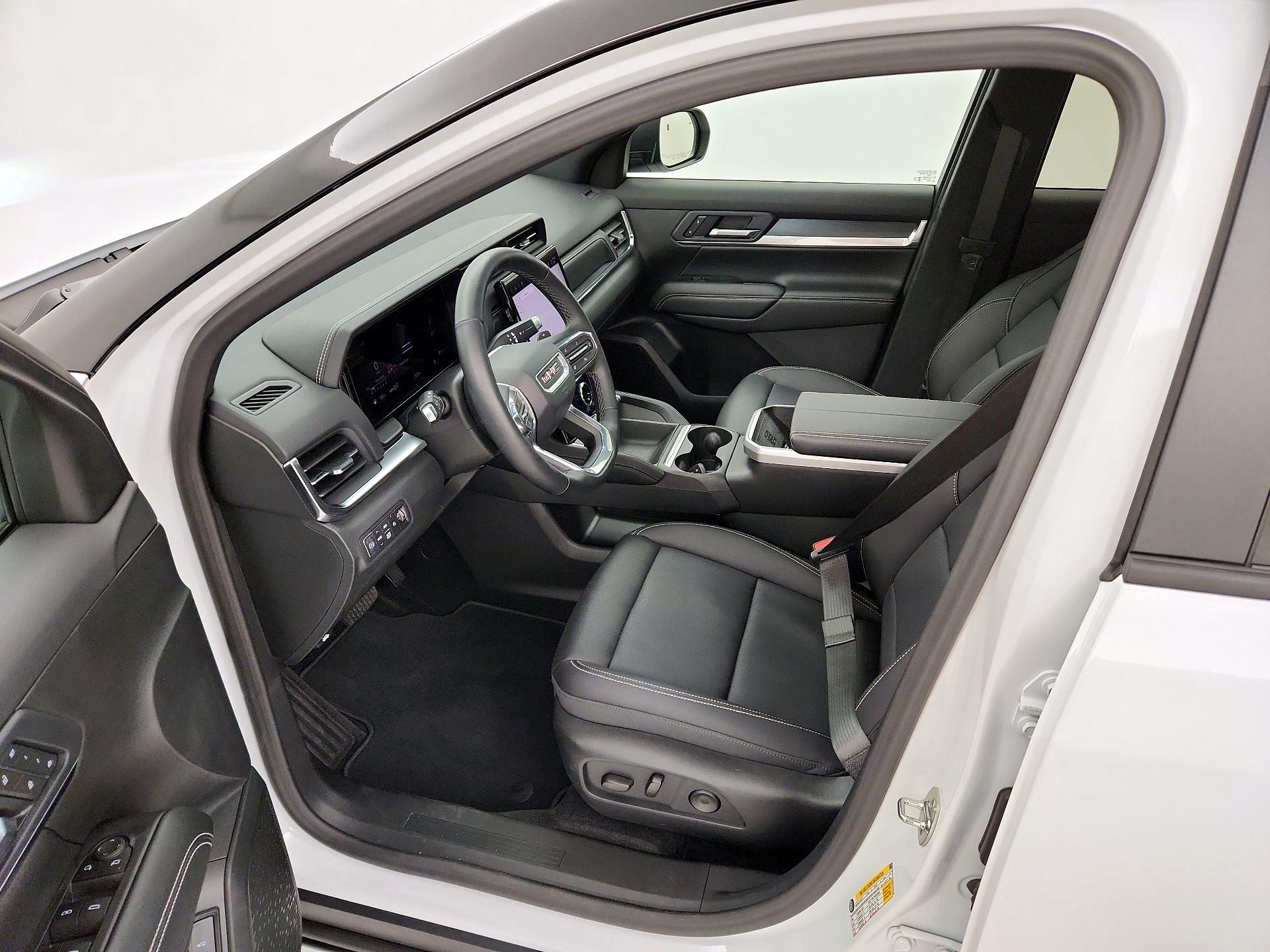 Thumbnail: 2025 GMC Terrain - 11