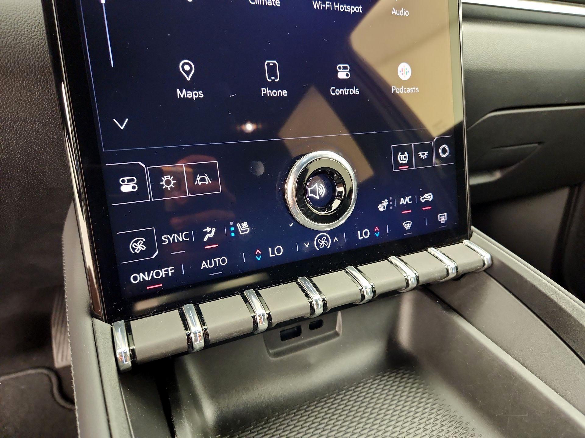 Thumbnail: 2025 GMC Terrain - 16