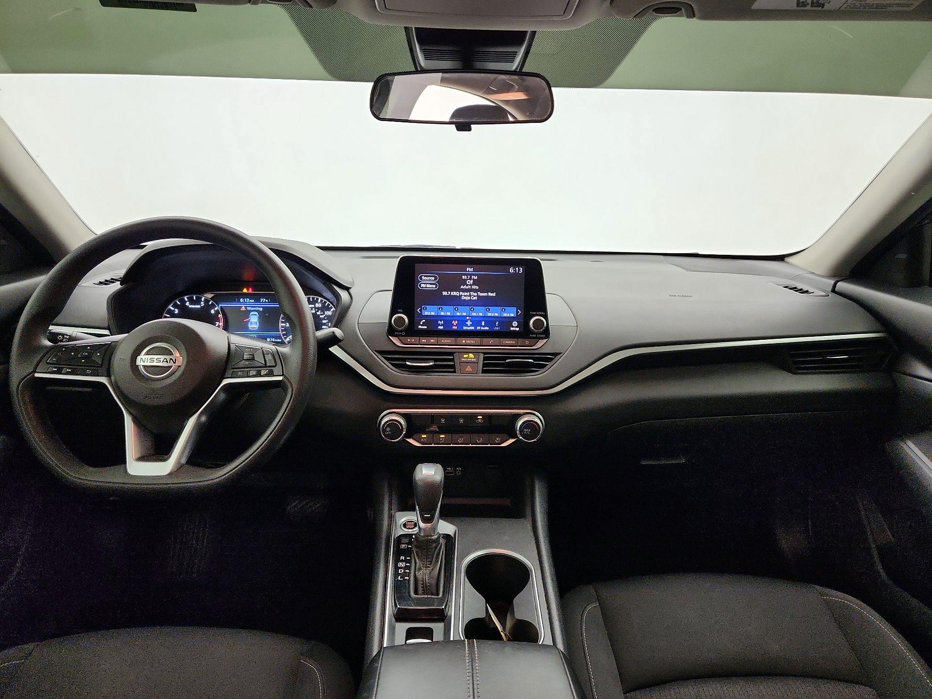 Thumbnail: 2022 Nissan Altima - 9