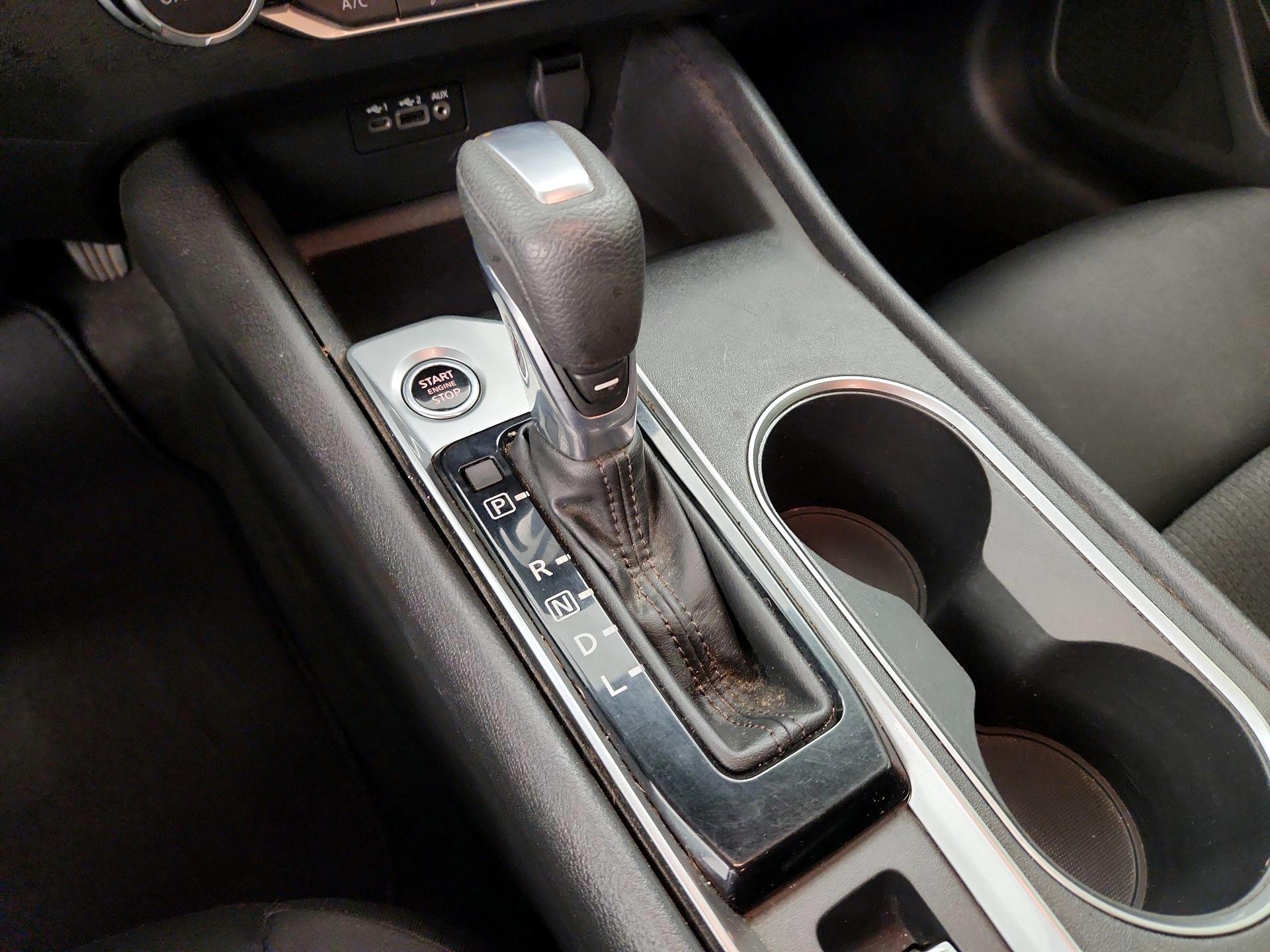 Thumbnail: 2022 Nissan Altima - 17