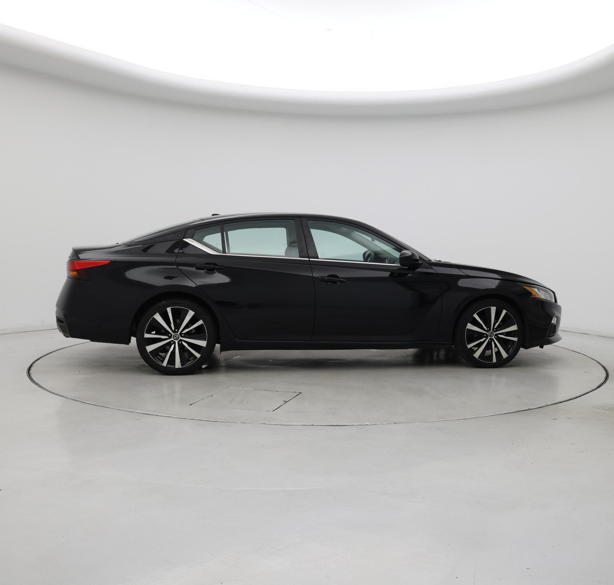 Thumbnail: 2021 Nissan Altima - 7